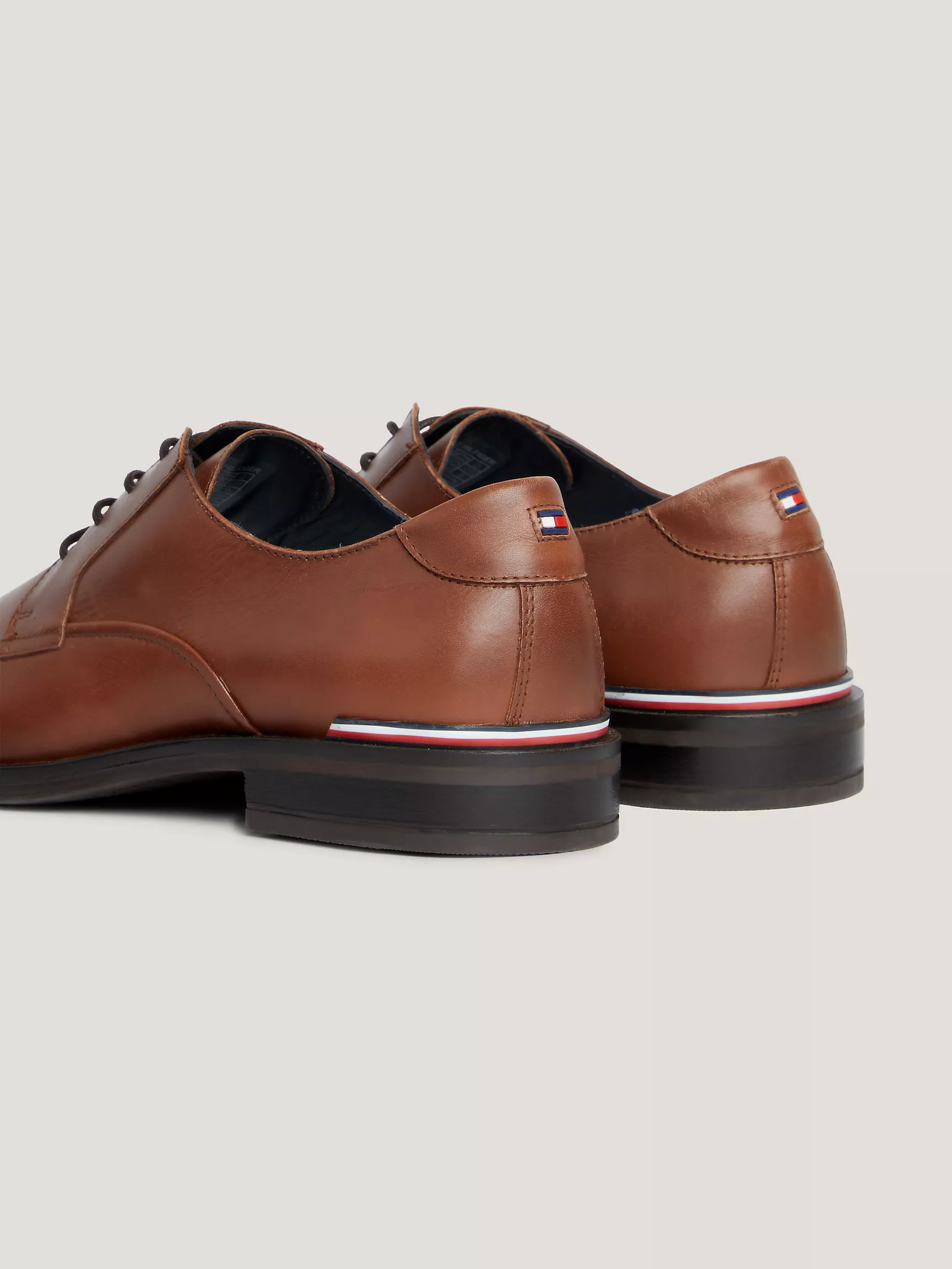 Мужская обувь Tommy Hilfiger, Кожаные туфли с флаговыми полосками