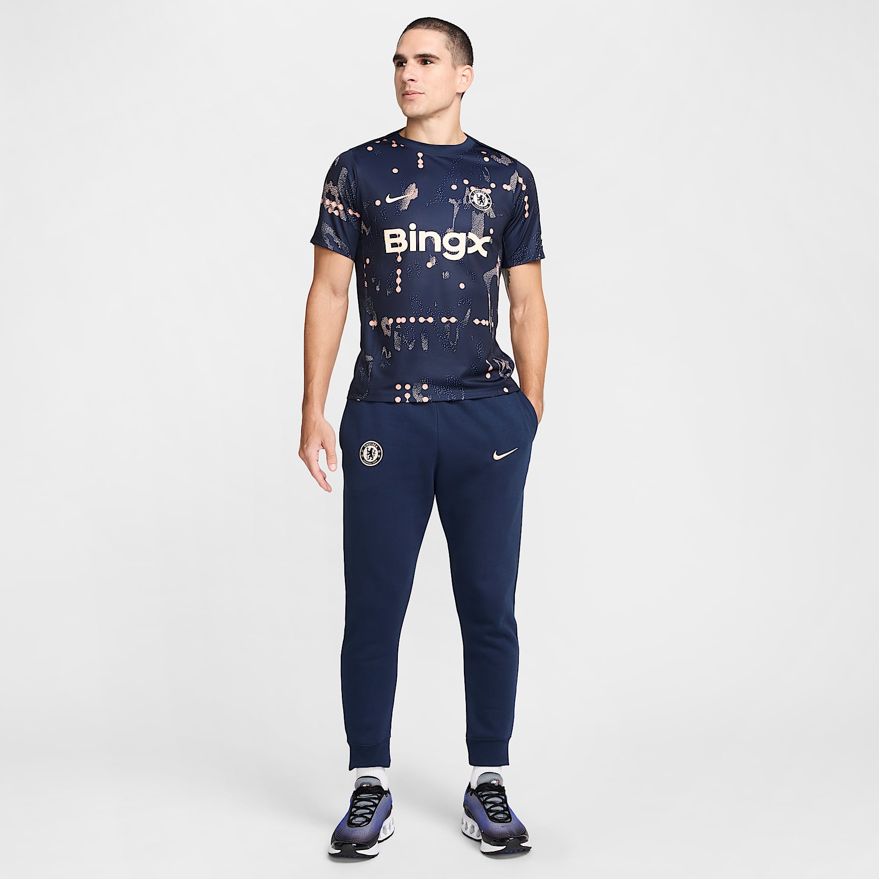 Chelsea FC Academy Pro SE Men's Nike Dri-FIT Soccer Pre-Match Short-Sleeve Top