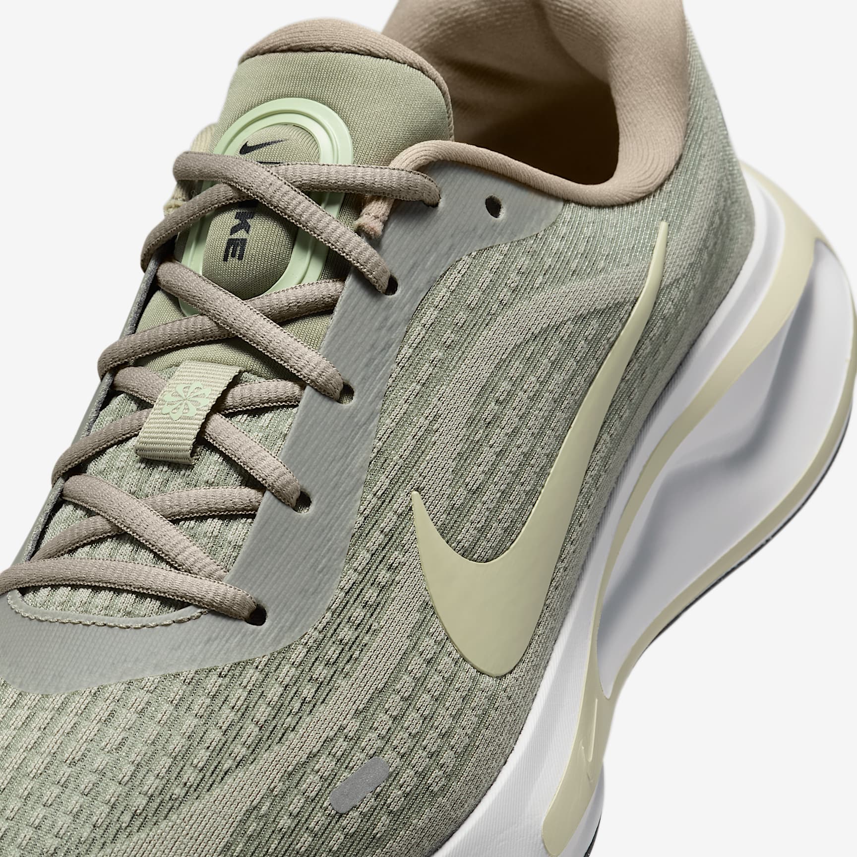 Nike Journey Run Men's Road Running Shoes