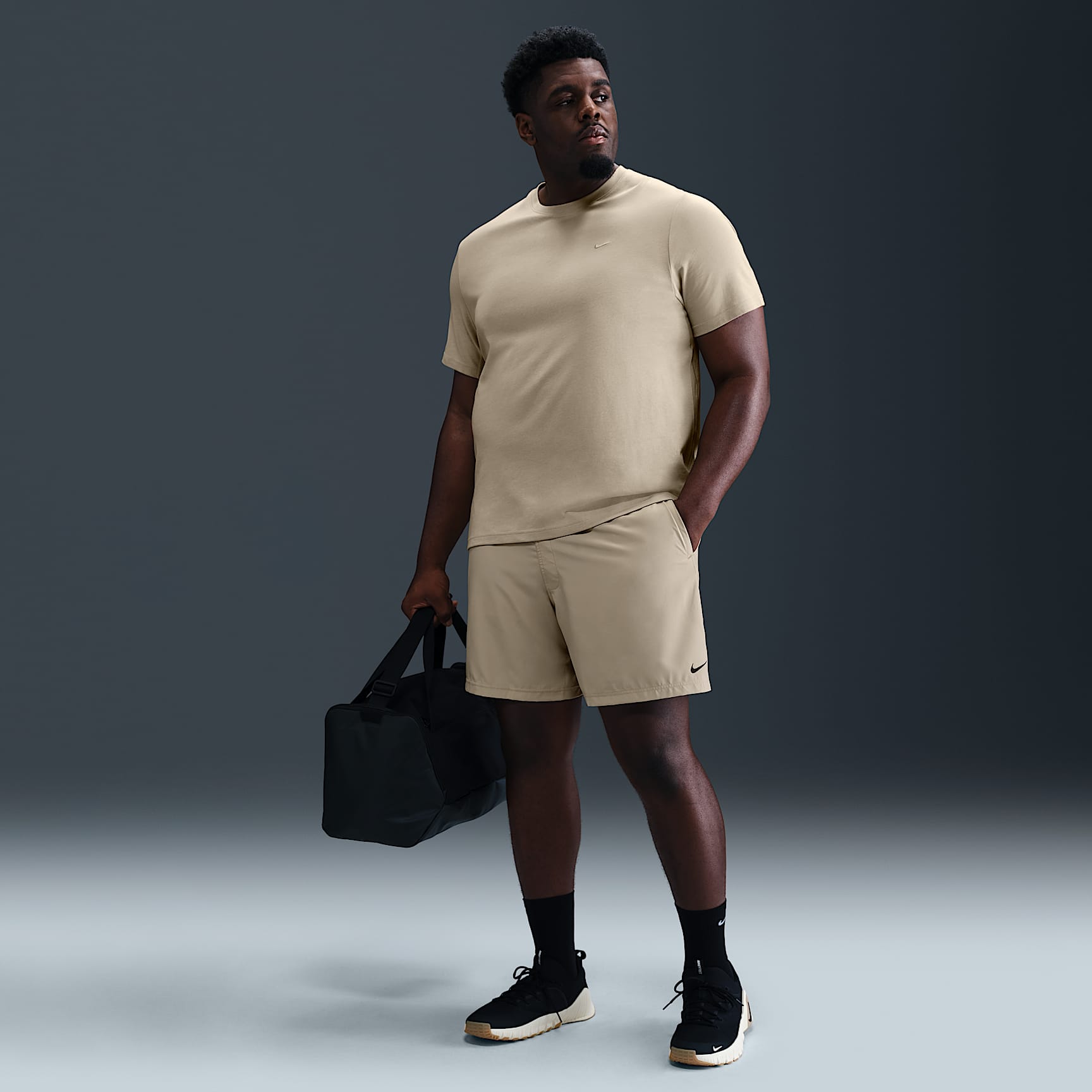 Nike Form Men's Dri-FIT 7" Unlined Versatile Shorts