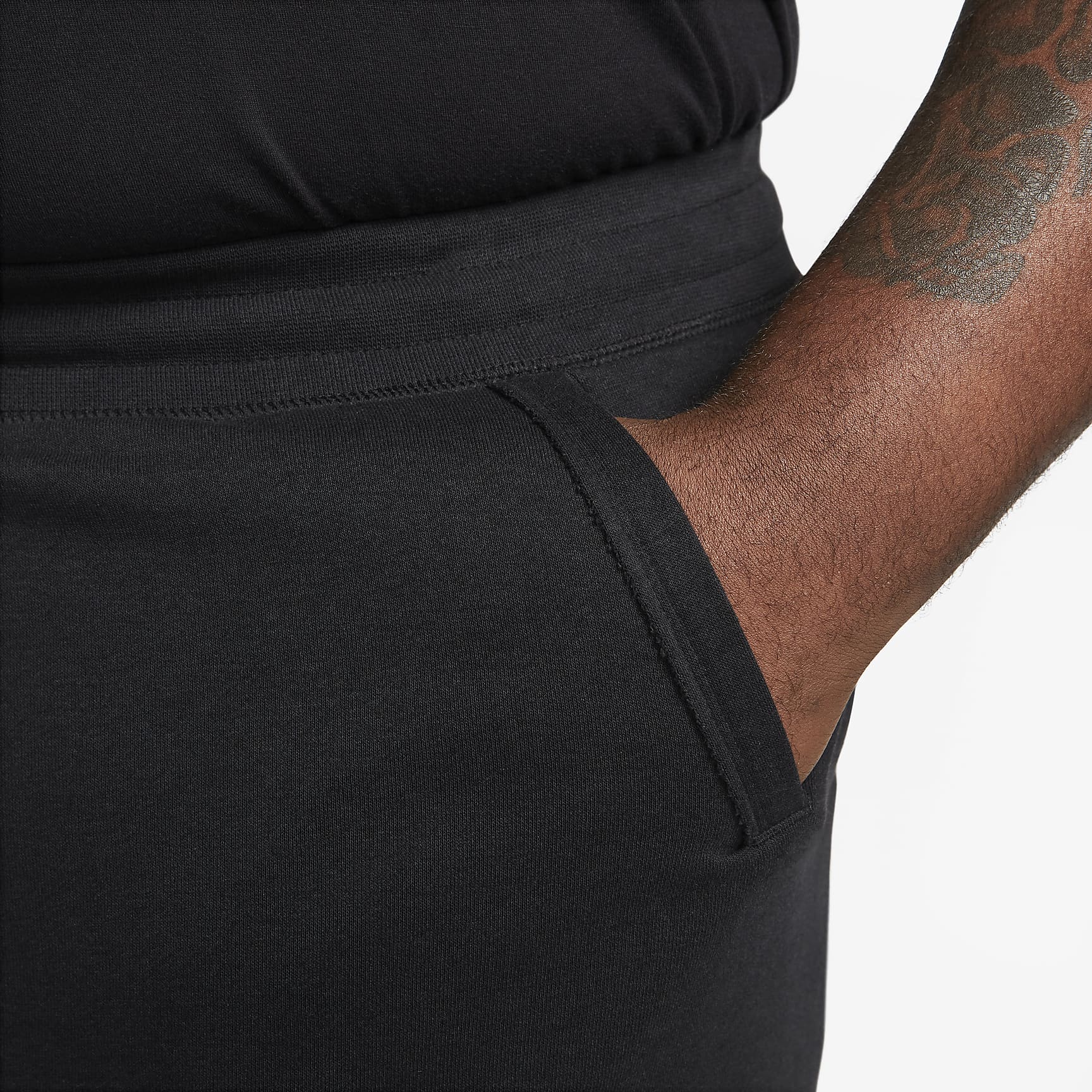 Nike Club Alumni Men's French Terry Shorts