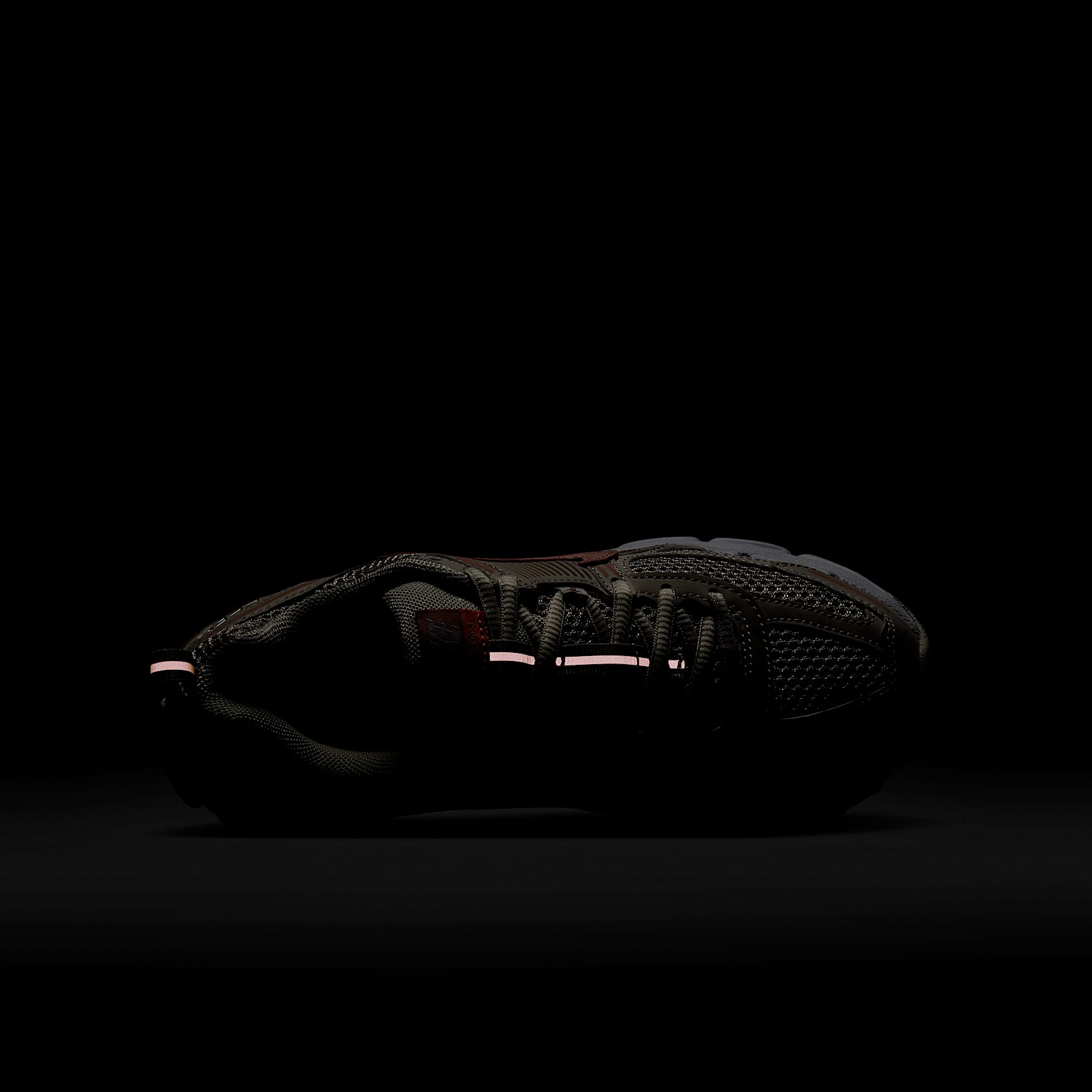 Nike Vomero 5 Big Kids' Shoes