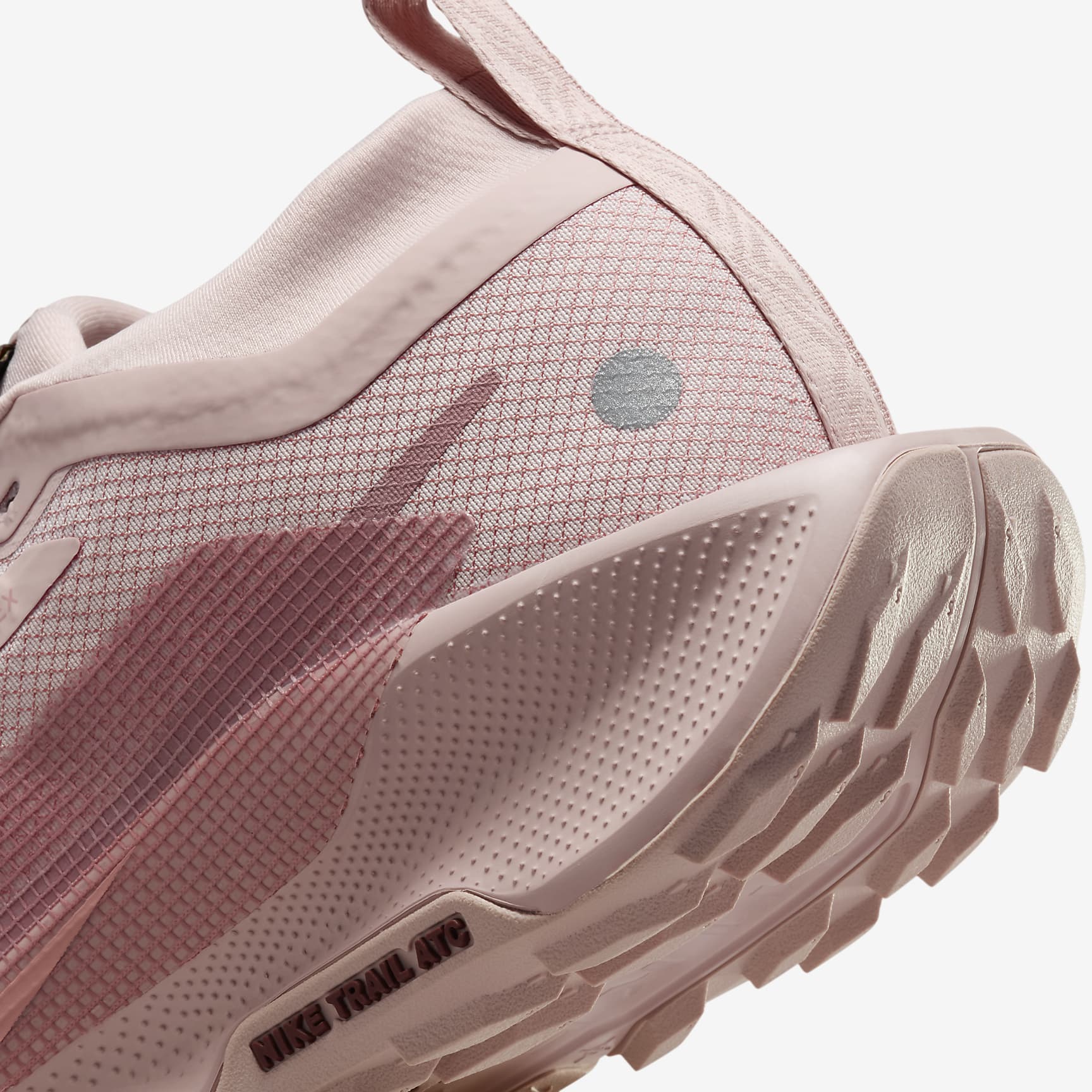 Nike Pegasus Trail 5 GORE-TEX Women's Waterproof Trail Running Shoes