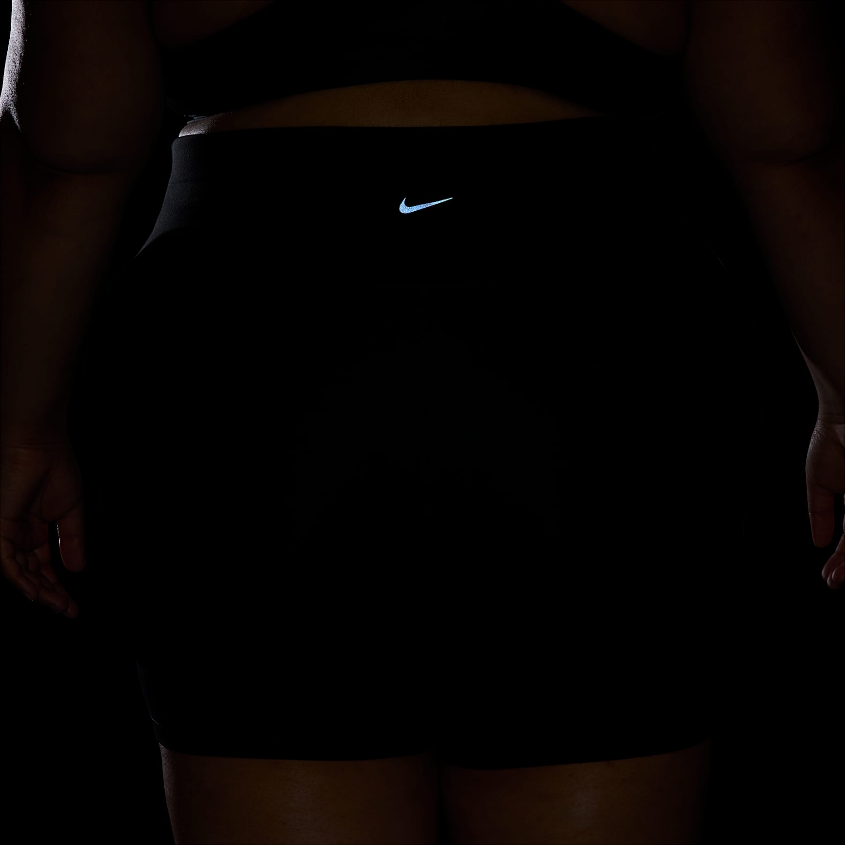 Nike One Women's High-Waisted 8" Biker Shorts with Pockets (Plus Size)
