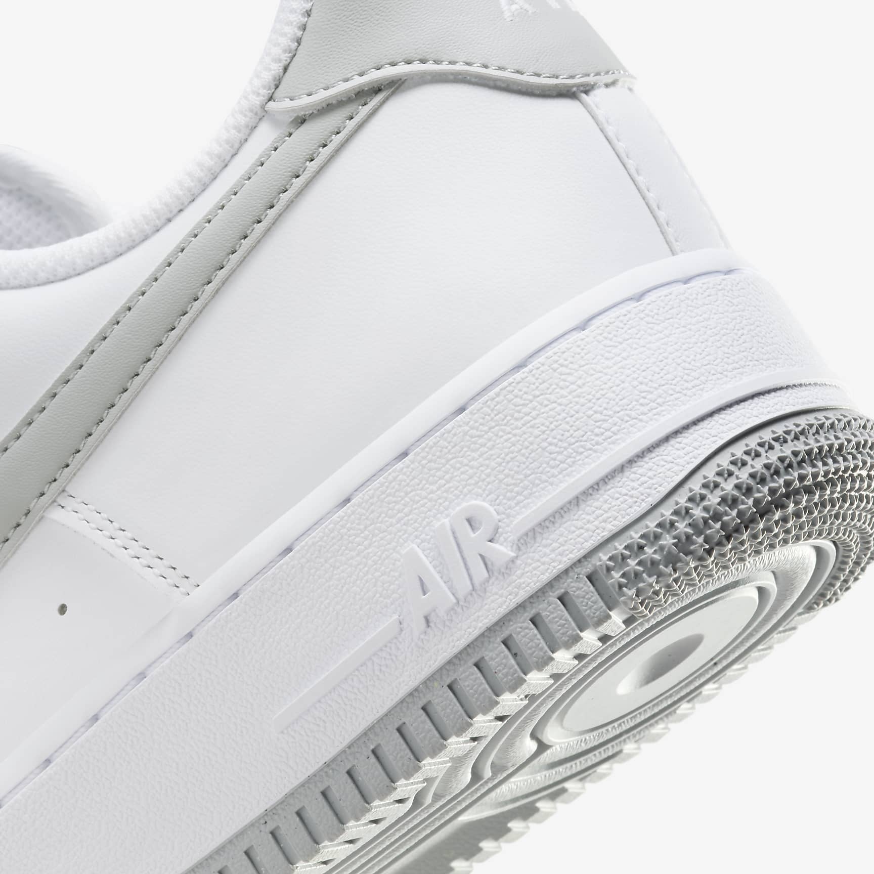 Nike Air Force 1 '07 Men's Shoes