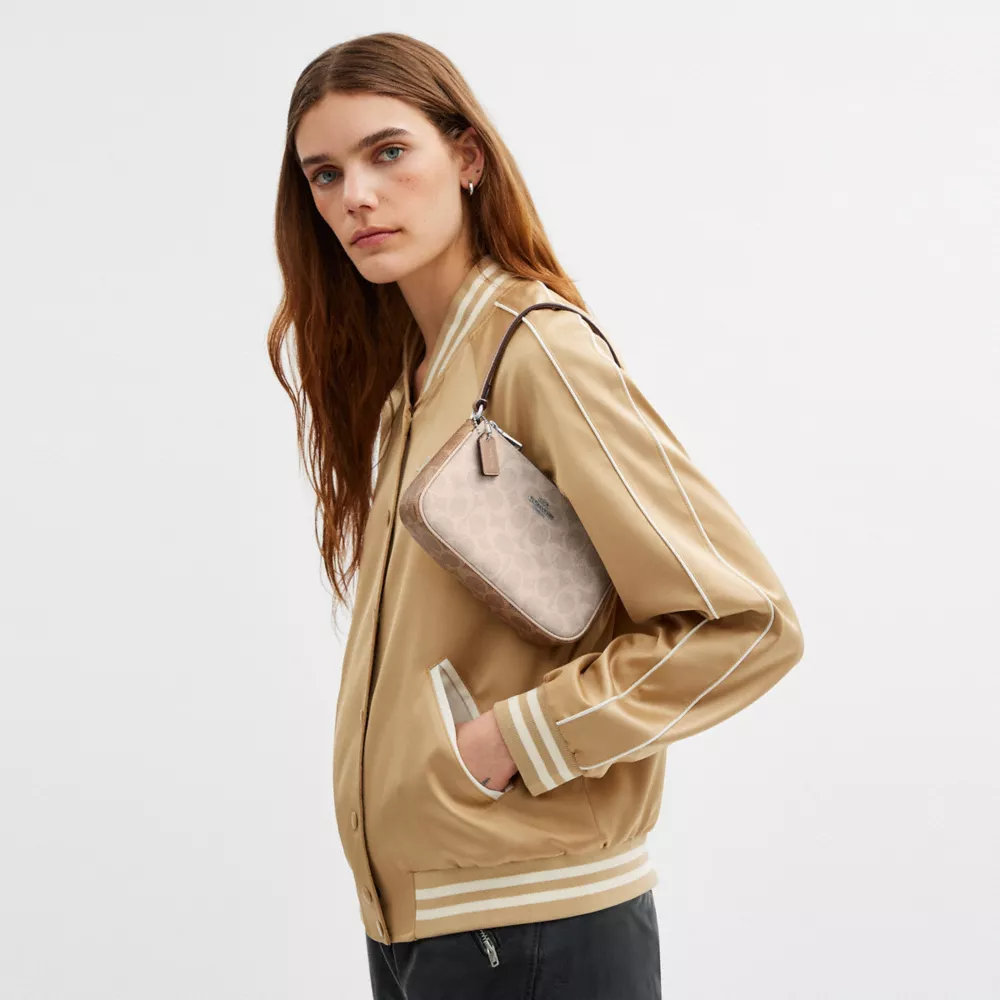 Сумка COACH Nolita 19 In Blocked Signature Canvas