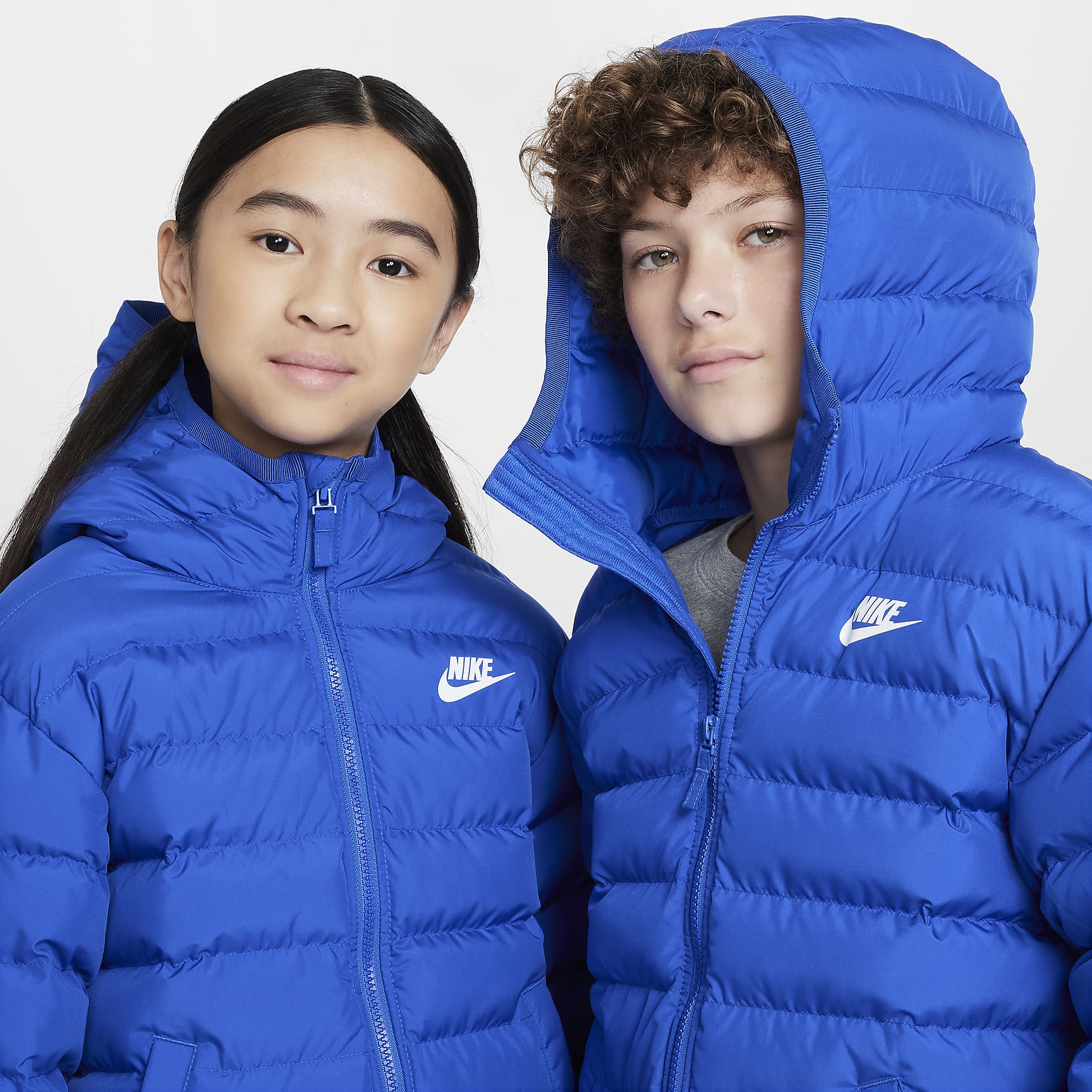 Nike Sportswear Lightweight Synthetic Fill Big Kids' Loose Hooded Jacket