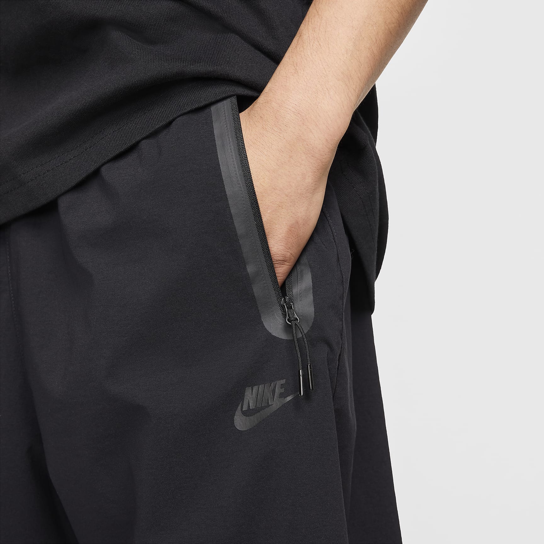 Nike Tech Men's Woven Oversized Pants