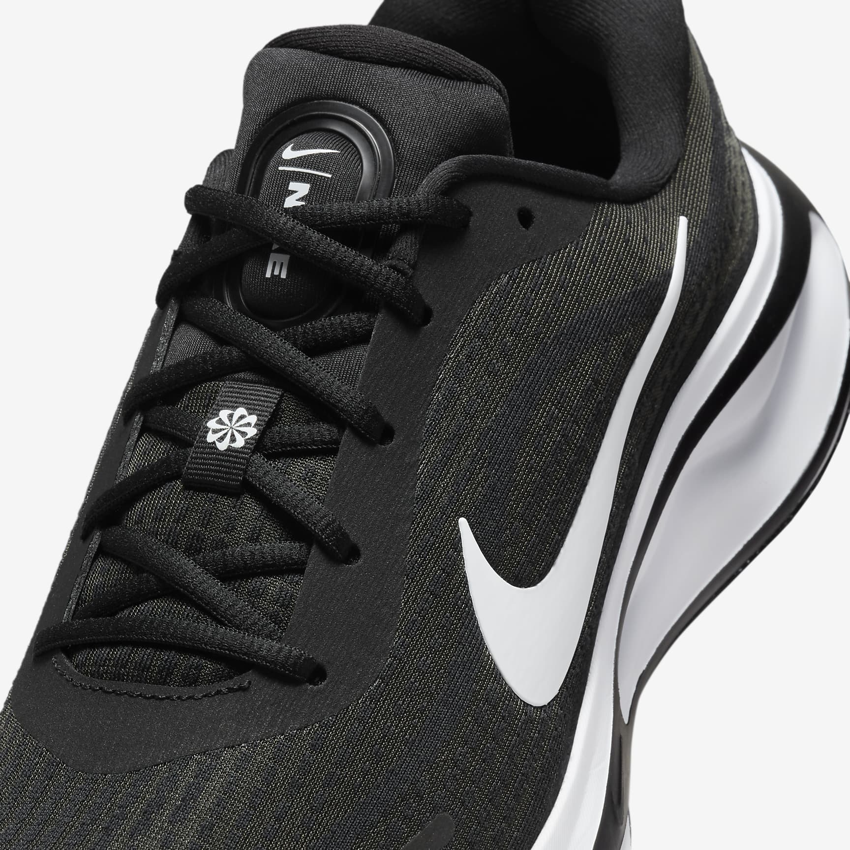 Nike Journey Run Men's Road Running Shoes