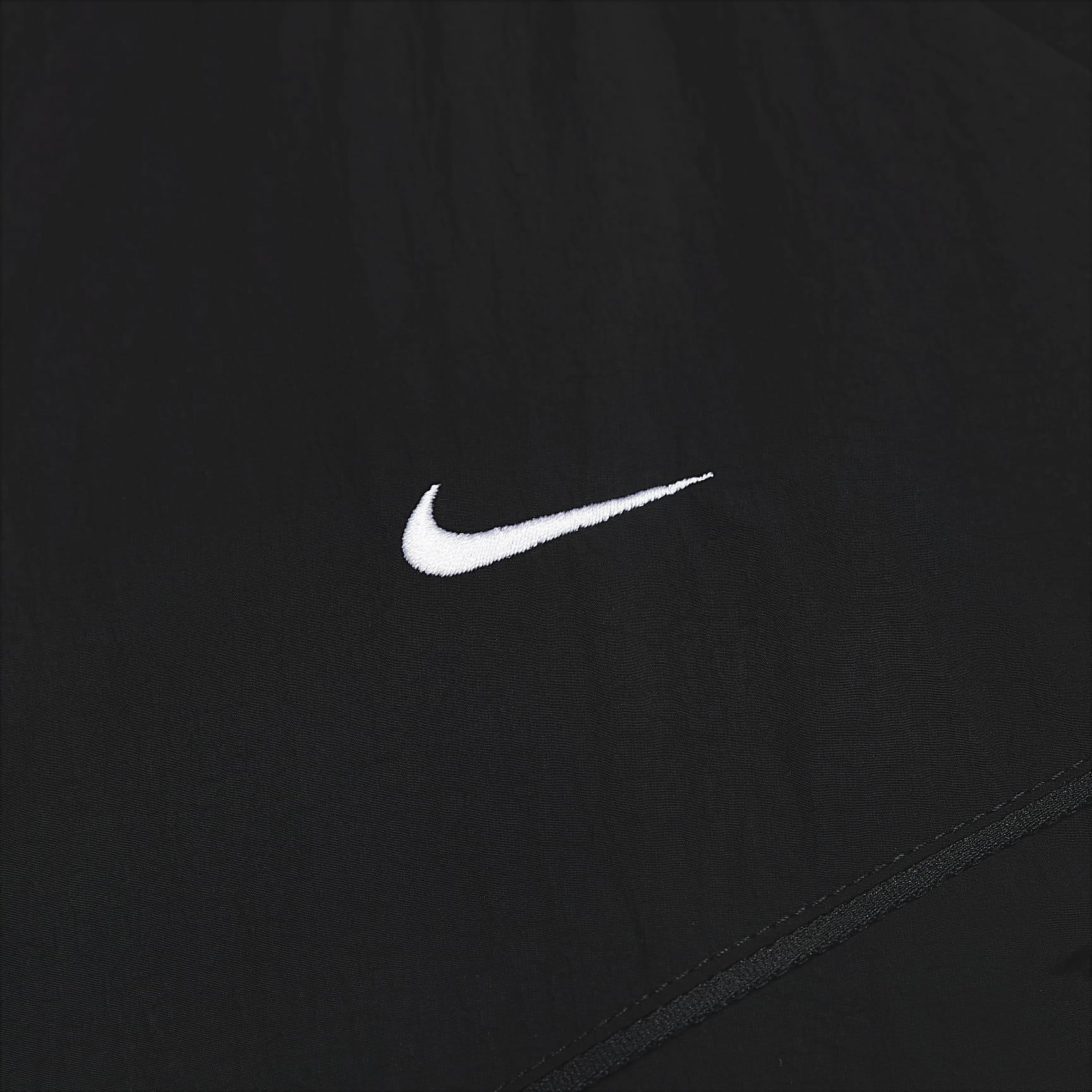 Nike Windrunner Women's Loose UV Woven Full-Zip Jacket (Plus Size)