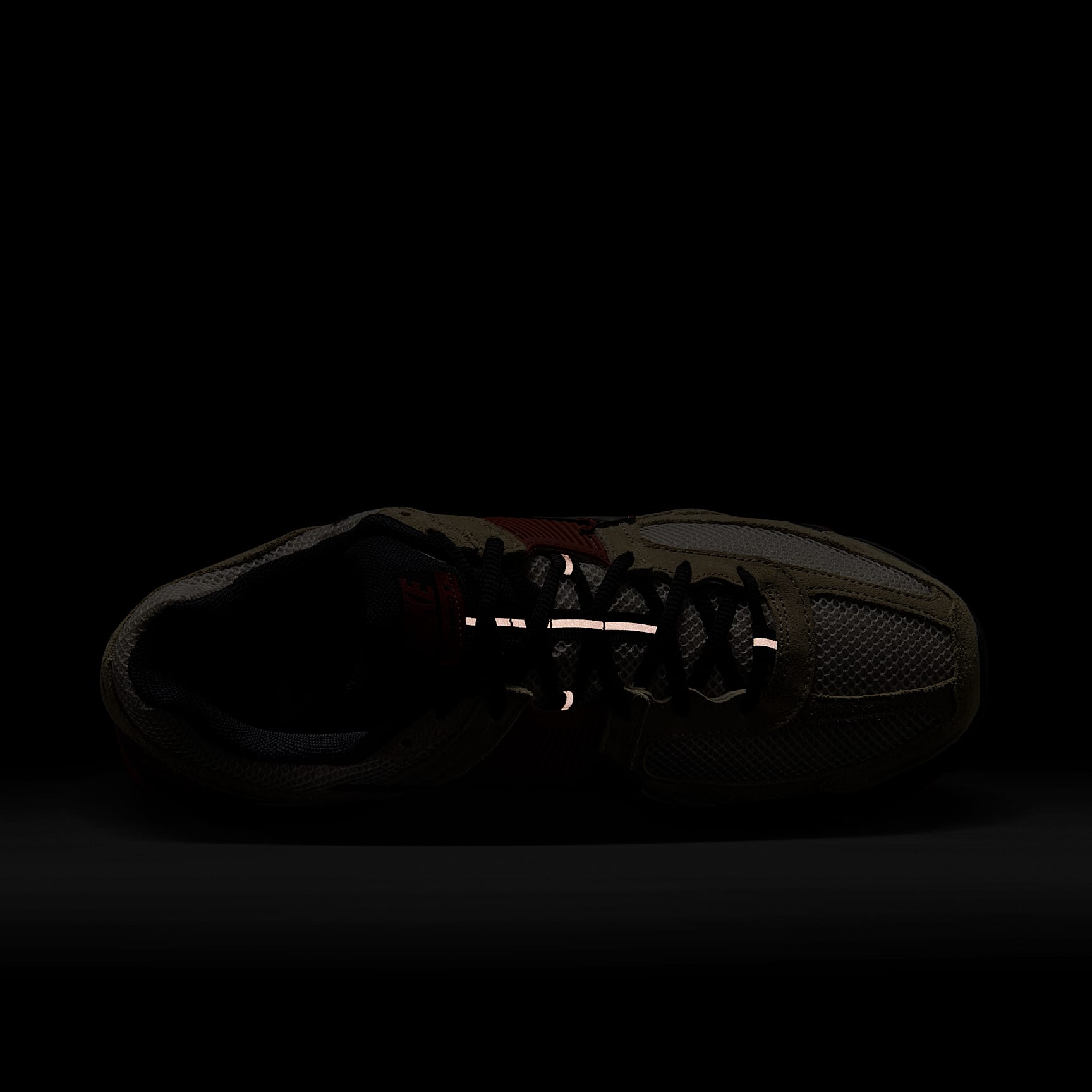 Nike Zoom Vomero 5 Men's Shoes