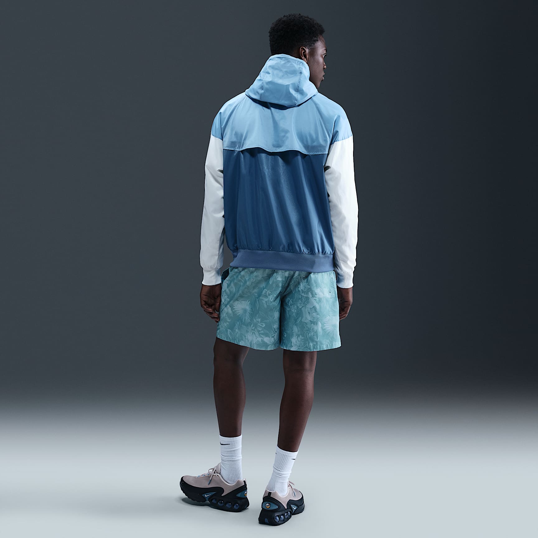 Nike Club Men's Flow Shorts