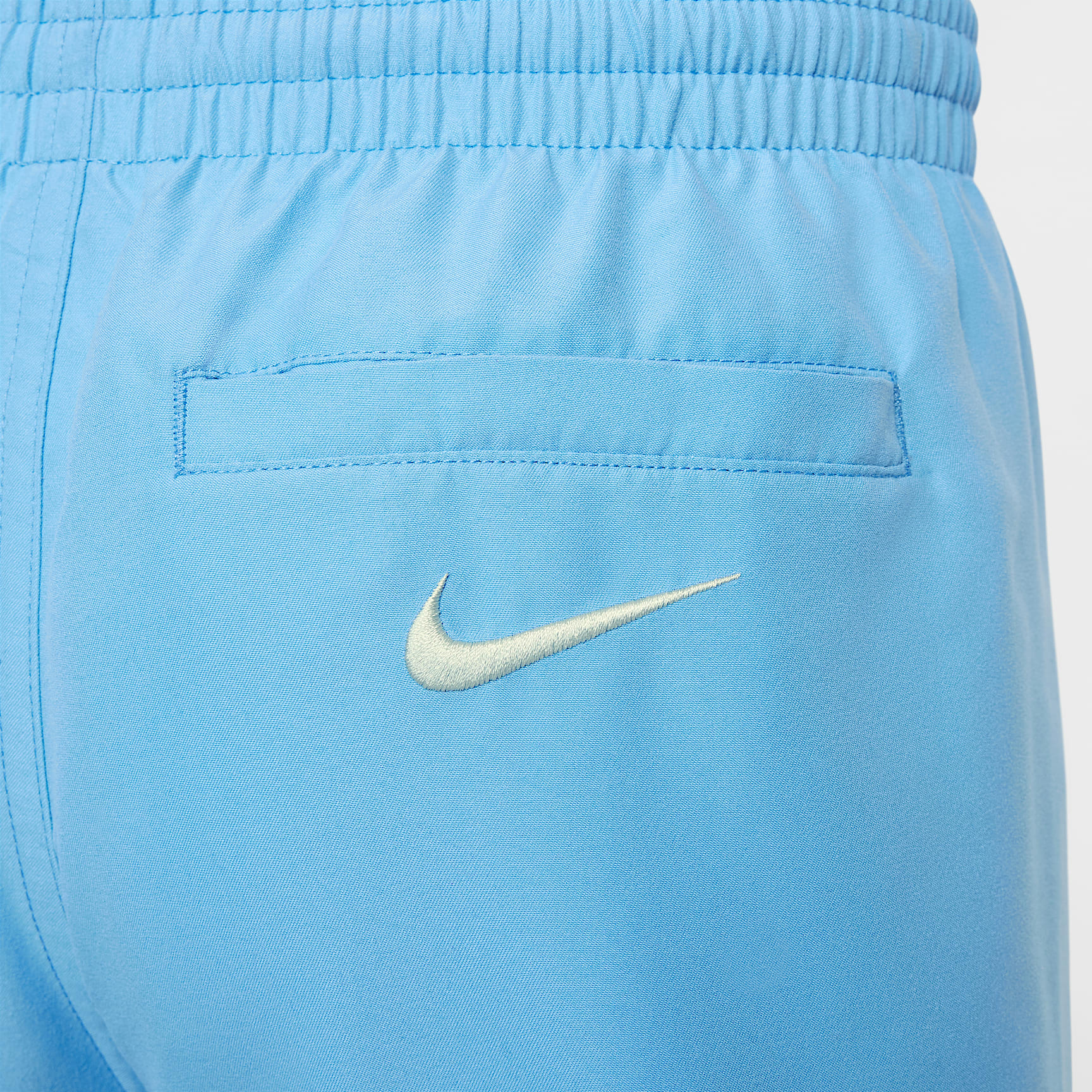 Nike Swim Breaker Big Kids' (Boys') 7" Brief-Lined Volley Shorts