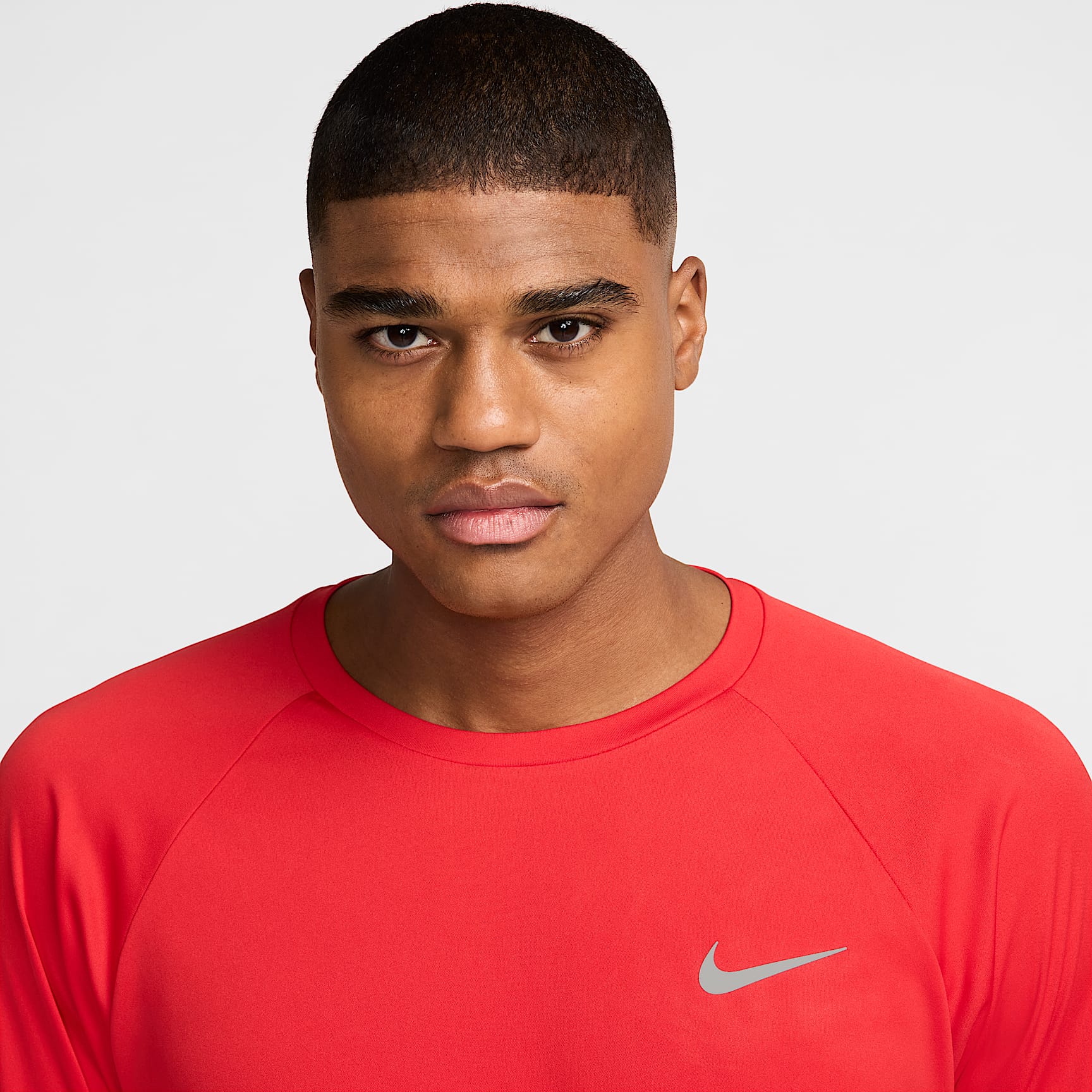 Nike Essential Men's Long-Sleeve Hydroguard Swim Shirt