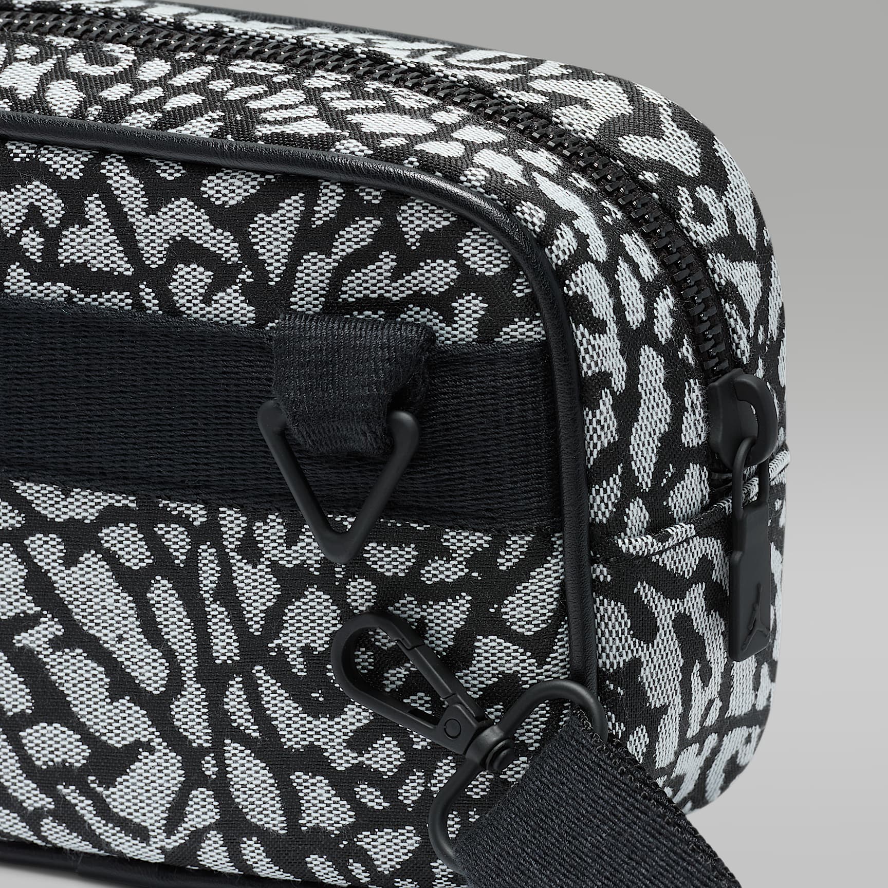 Jordan Icon Camera Bag (1.6L)