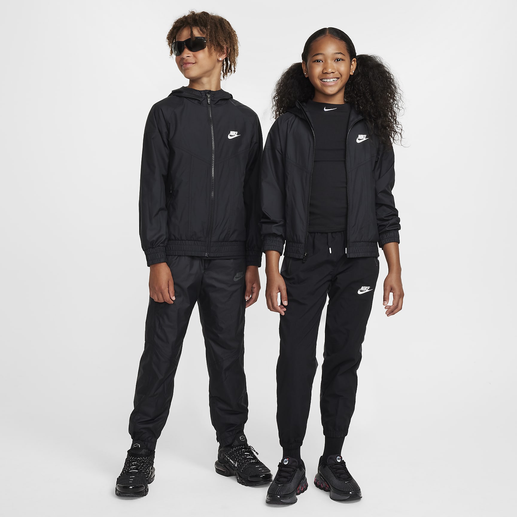 Nike Sportswear Windrunner Big Kids' Hooded Repel Jacket