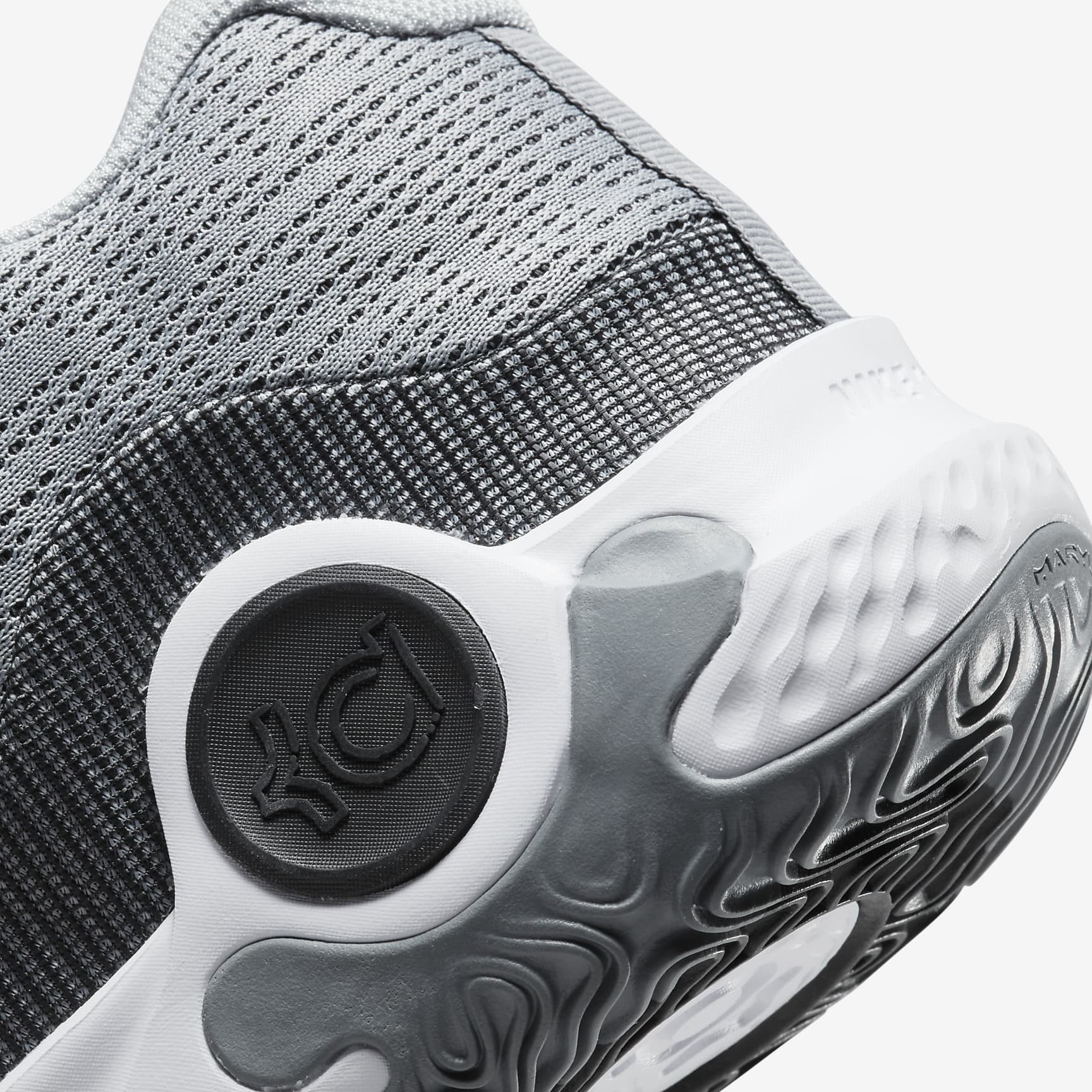 KD Trey 5 X Basketball Shoes