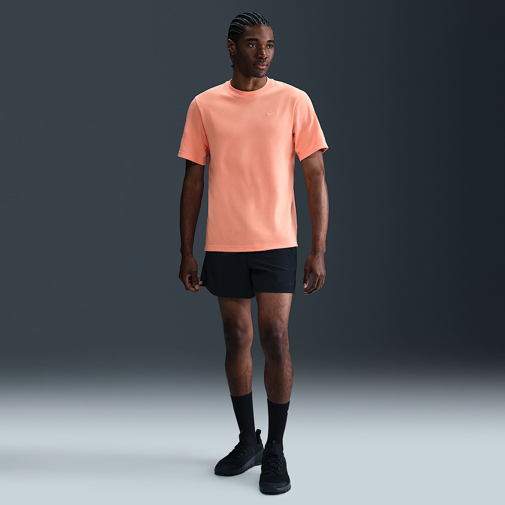 Nike Primary Men's Dri-FIT Short-Sleeve Versatile Top