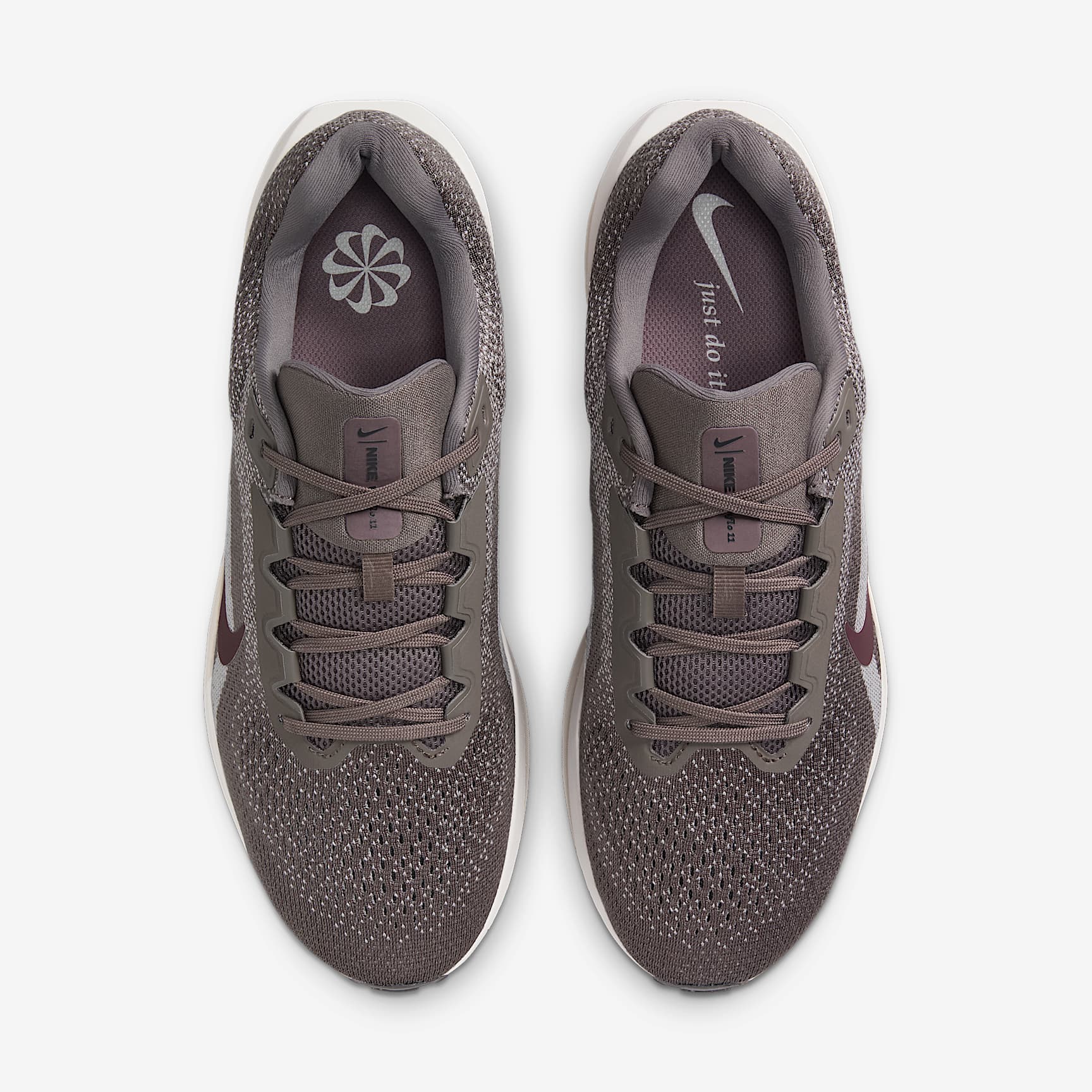 Nike Winflo 11 Men's Road Running Shoes