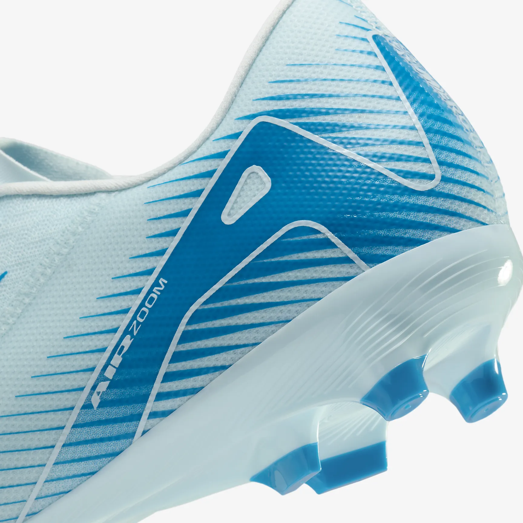 Nike Mercurial Vapor 16 Academy MG Low-Top Soccer Cleats
