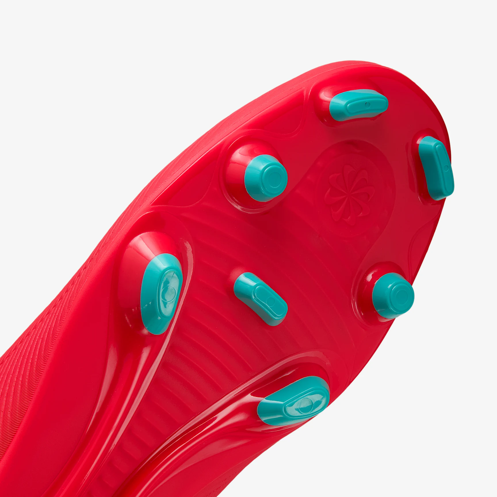 Nike Mercurial Vapor 16 Club MG Low-Top Soccer Cleats