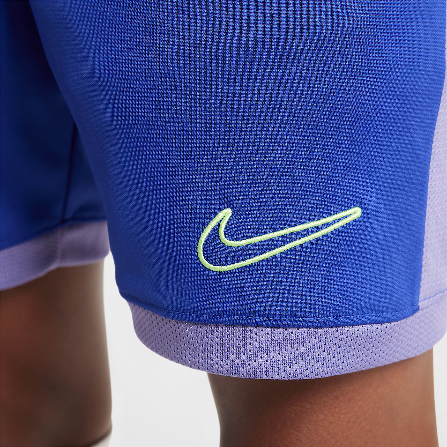 Nike Academy Big Kids' Dri-FIT 7" Soccer Shorts