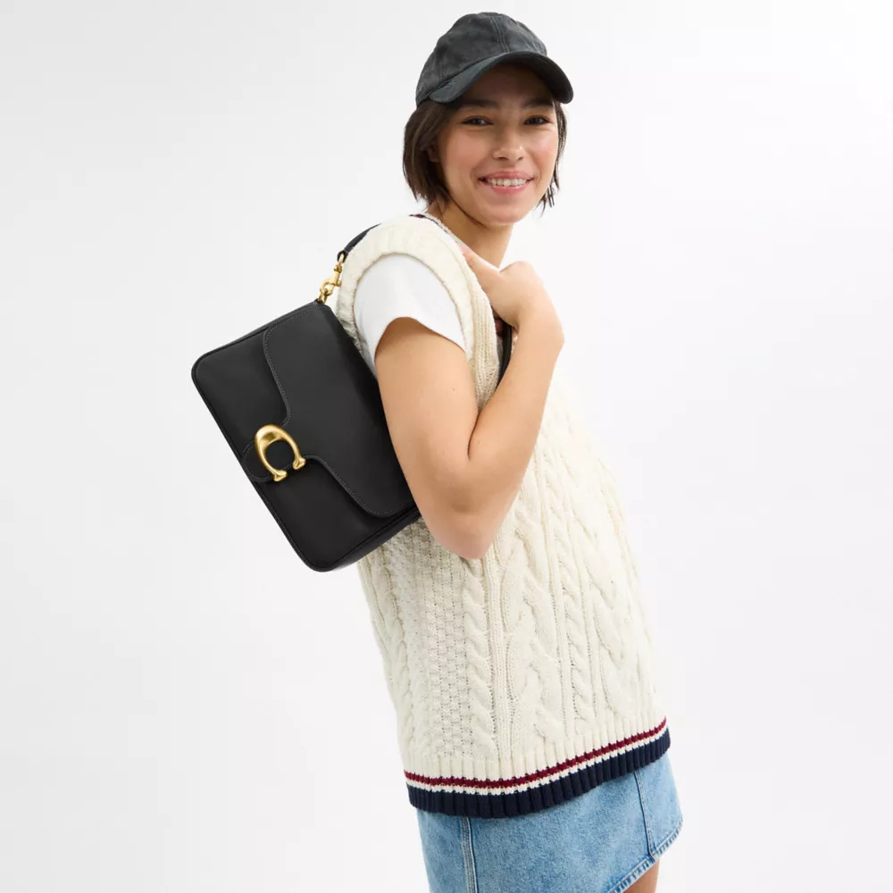Сумка COACH Soft Tabby Shoulder Bag
