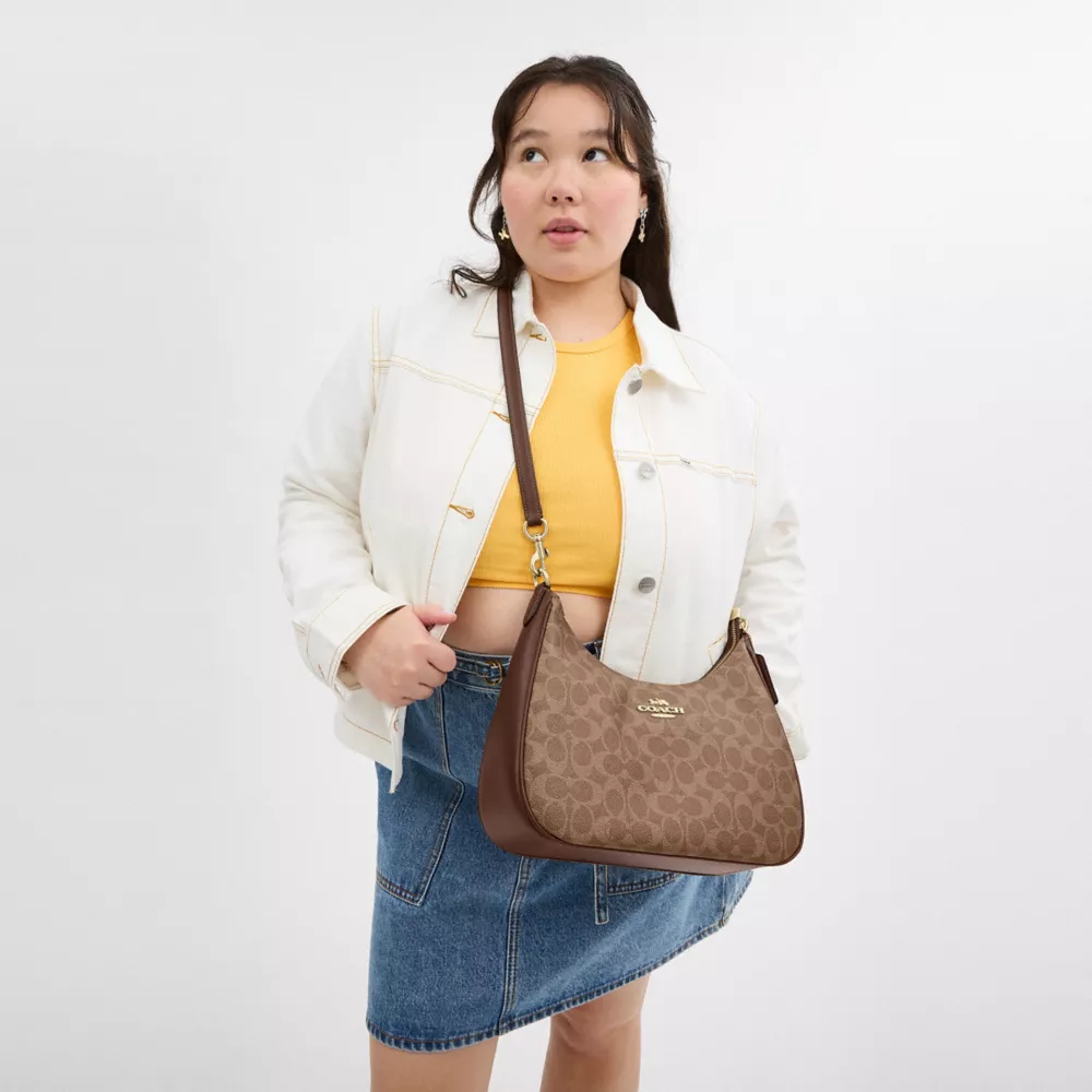Сумка COACH Teri Hobo Bag In Signature Canvas