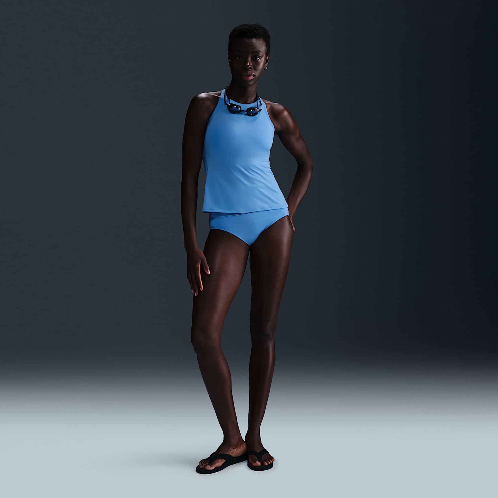 Nike Swim Essential Women's Lace-Up High-Neck Tankini