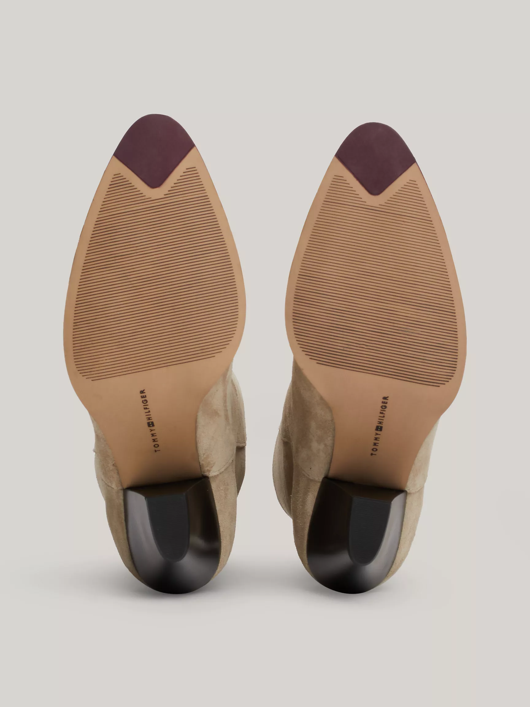 Женские ботинки Tommy Hilfiger, Замшевые ковбойские сапоги с монограммой