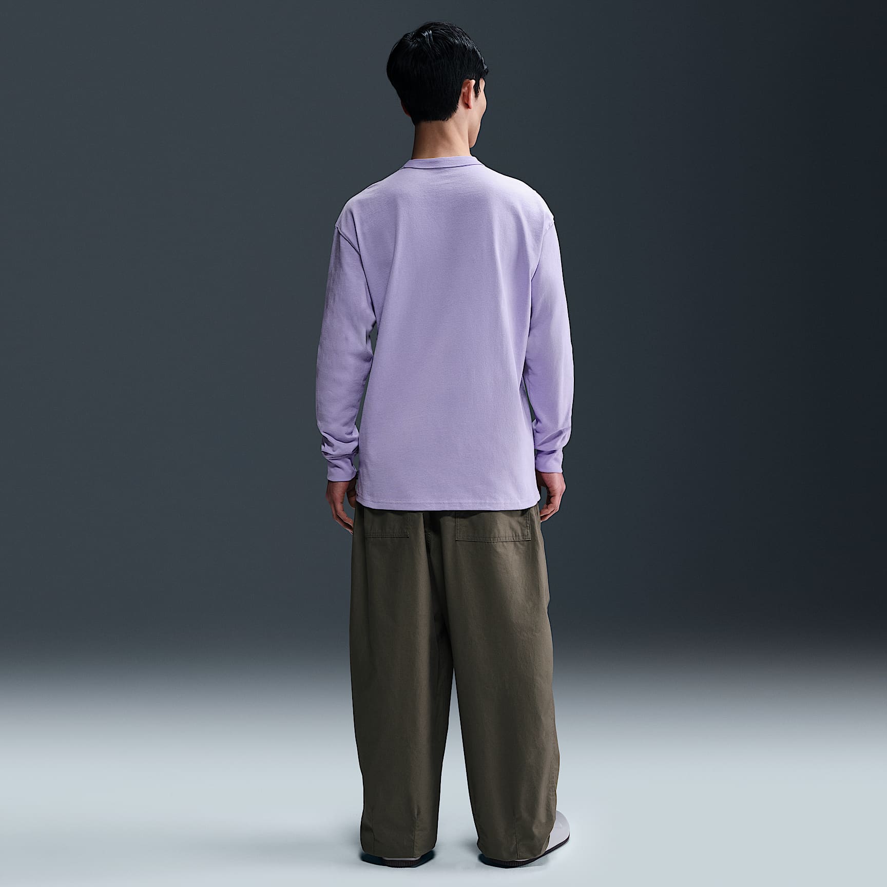 Nike Sportswear Premium Essentials Men's Long-Sleeve T-Shirt