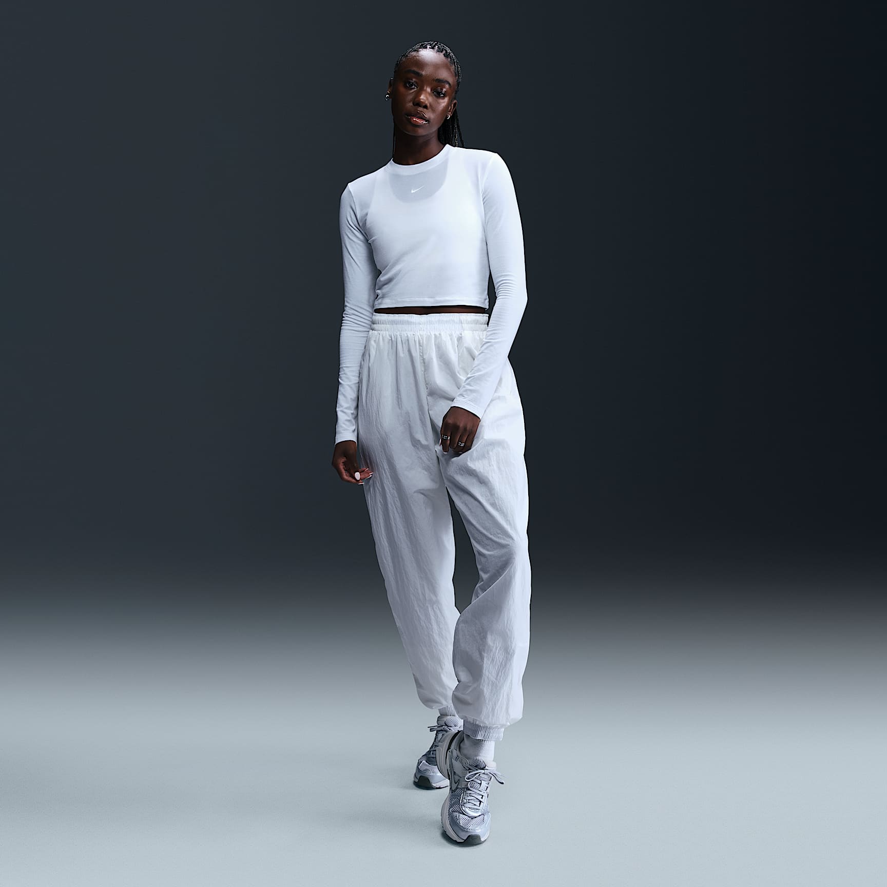 Nike Sportswear Chill Knit Women's Slim Long-Sleeve Cropped Top