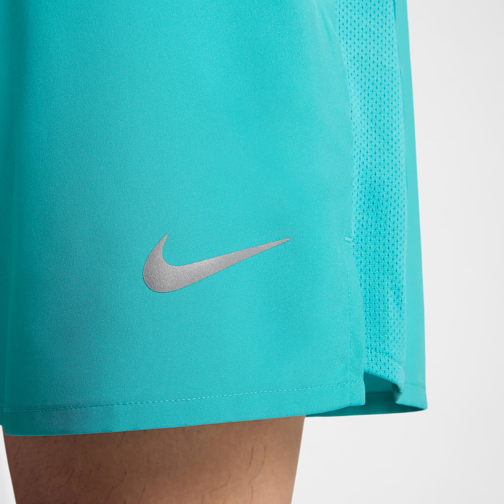 Nike Challenger Men's Dri-FIT 5" 2-in-1 Versatile Shorts