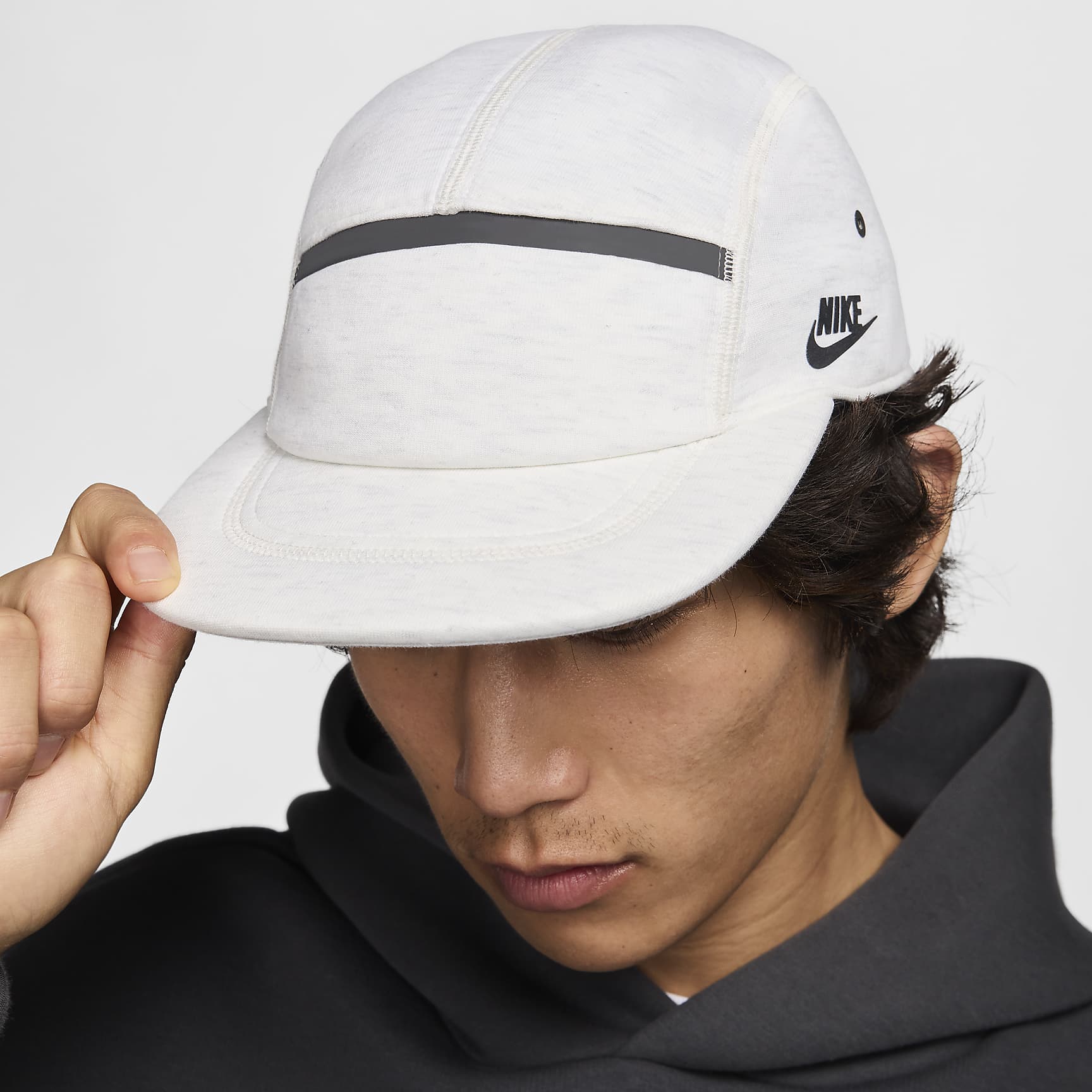 Nike Fly Cap Unstructured Flat Bill Tech Fleece Cap