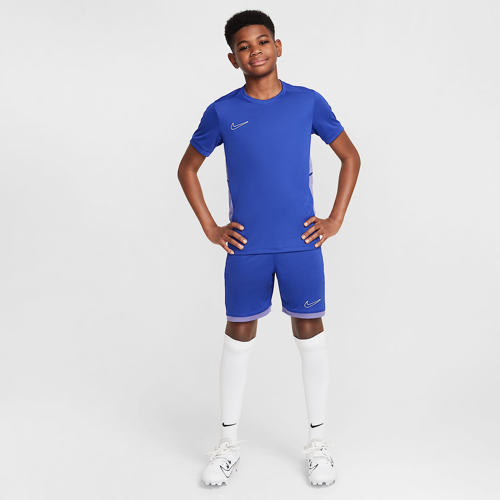 Nike Academy Big Kids' Dri-FIT 7" Soccer Shorts