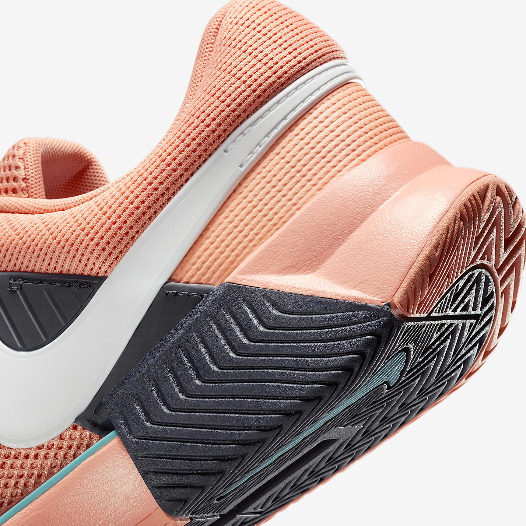 Nike Zoom GP Challenge 1 Men's Hard Court Tennis Shoes