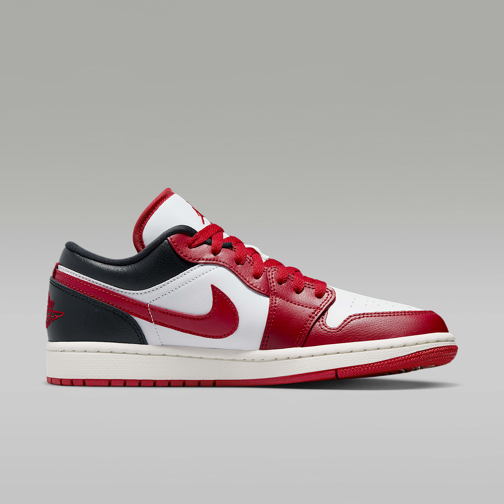 Air Jordan 1 Low Women's Shoes
