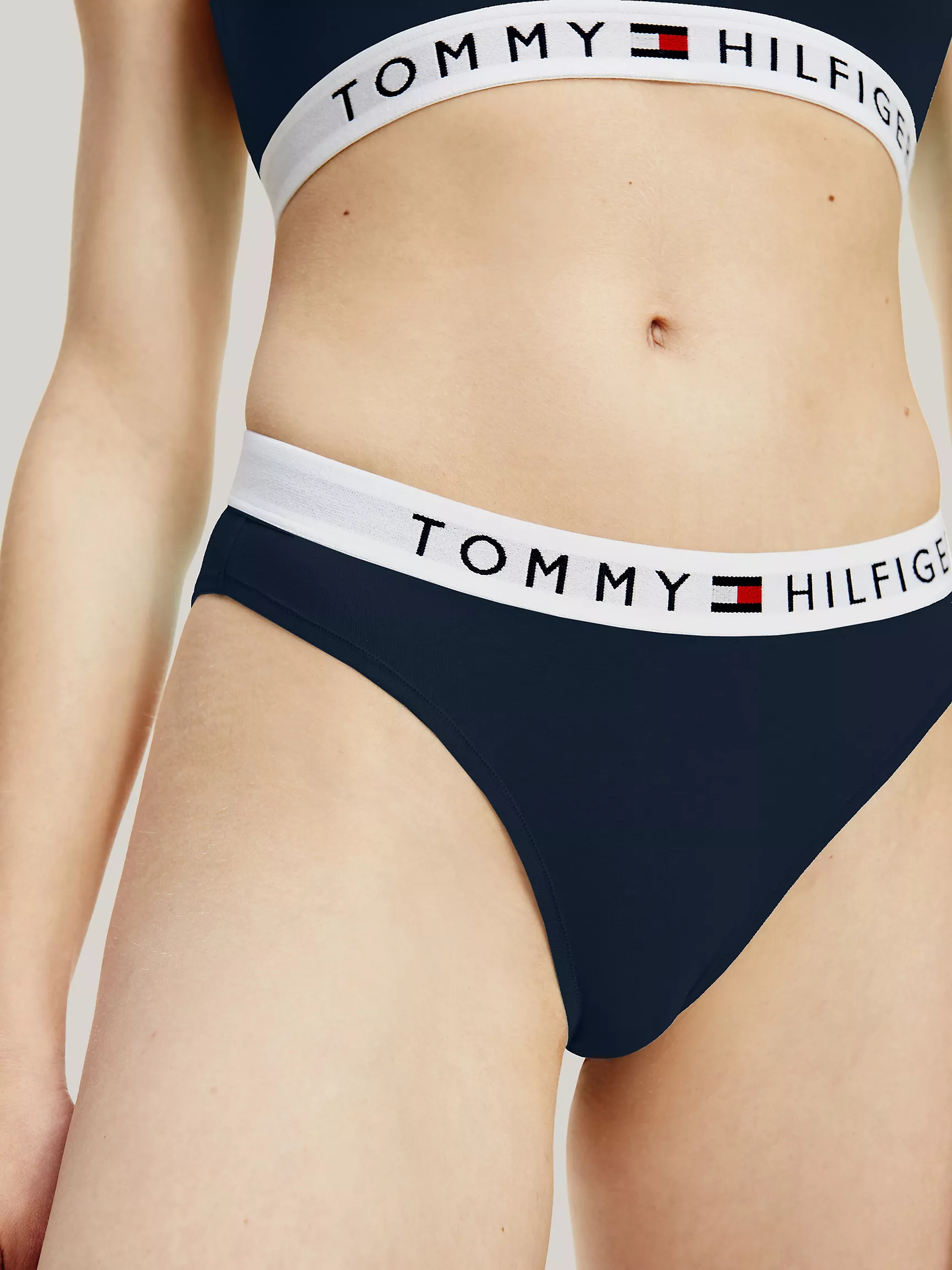 Женское нижнее белье Tommy Hilfiger, Трусы-бикини с логотипом