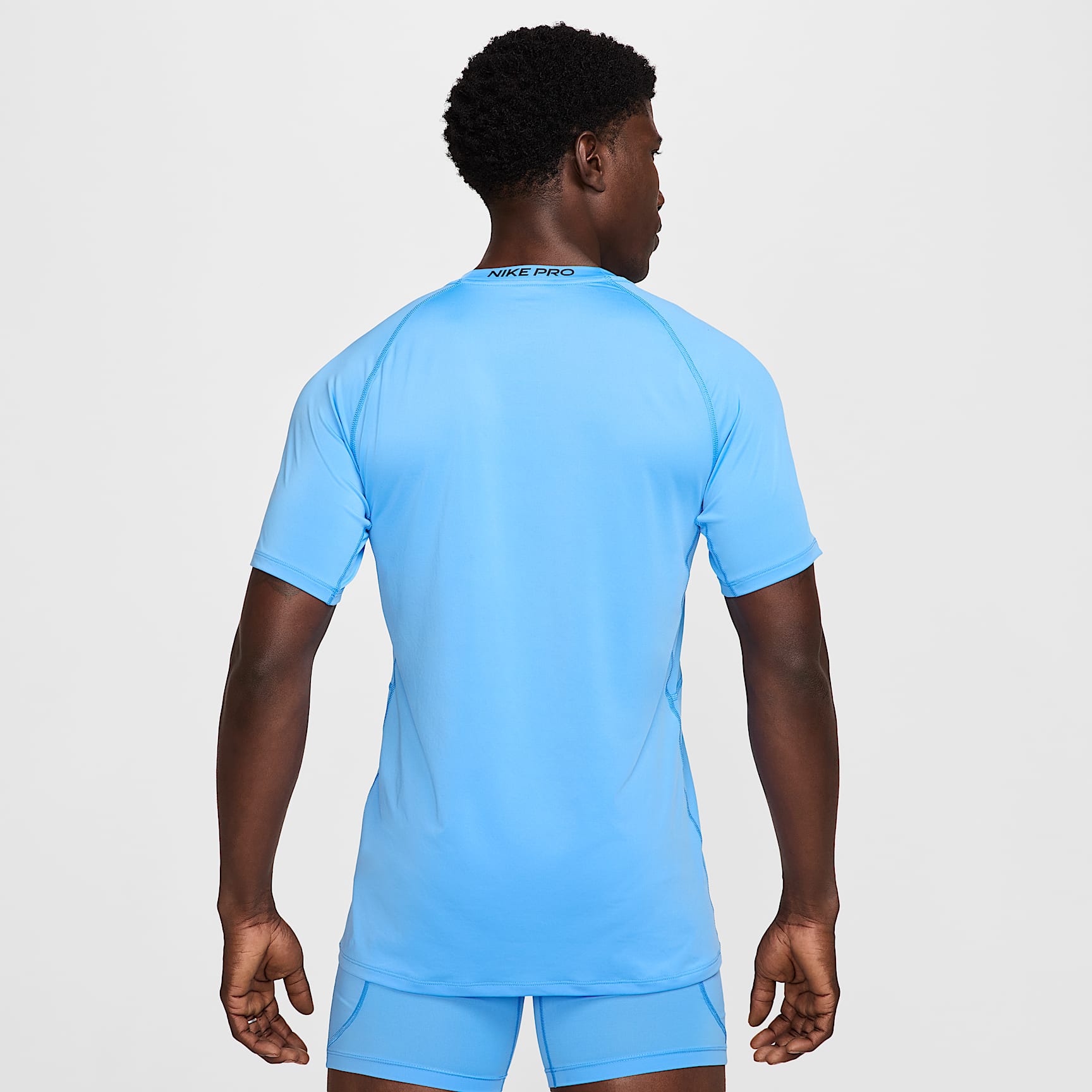 Nike Pro Men's Dri-FIT Slim Short-Sleeve Top