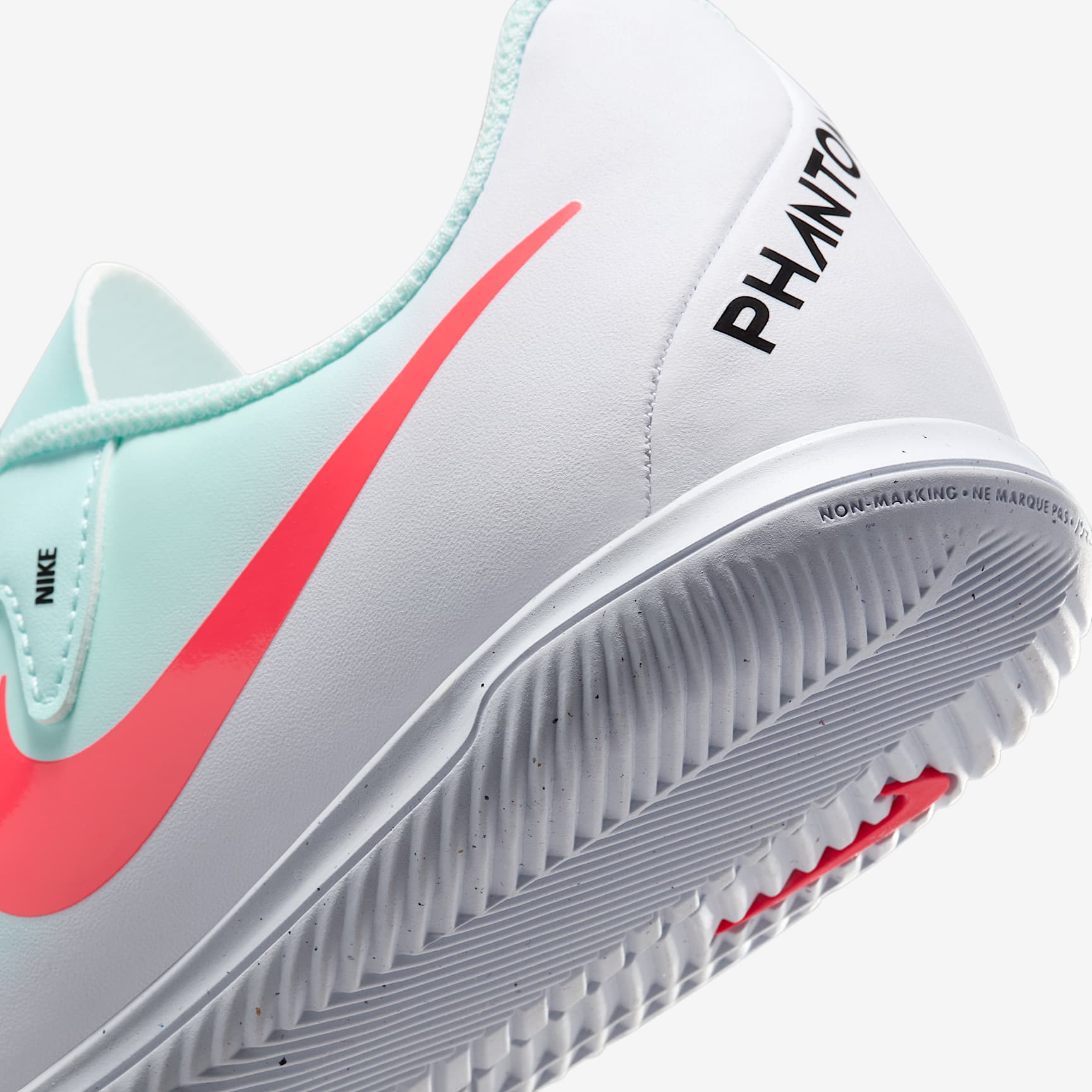 Nike Jr. Phantom GX 2 Club Little/Big Kids' IC Soccer Shoes