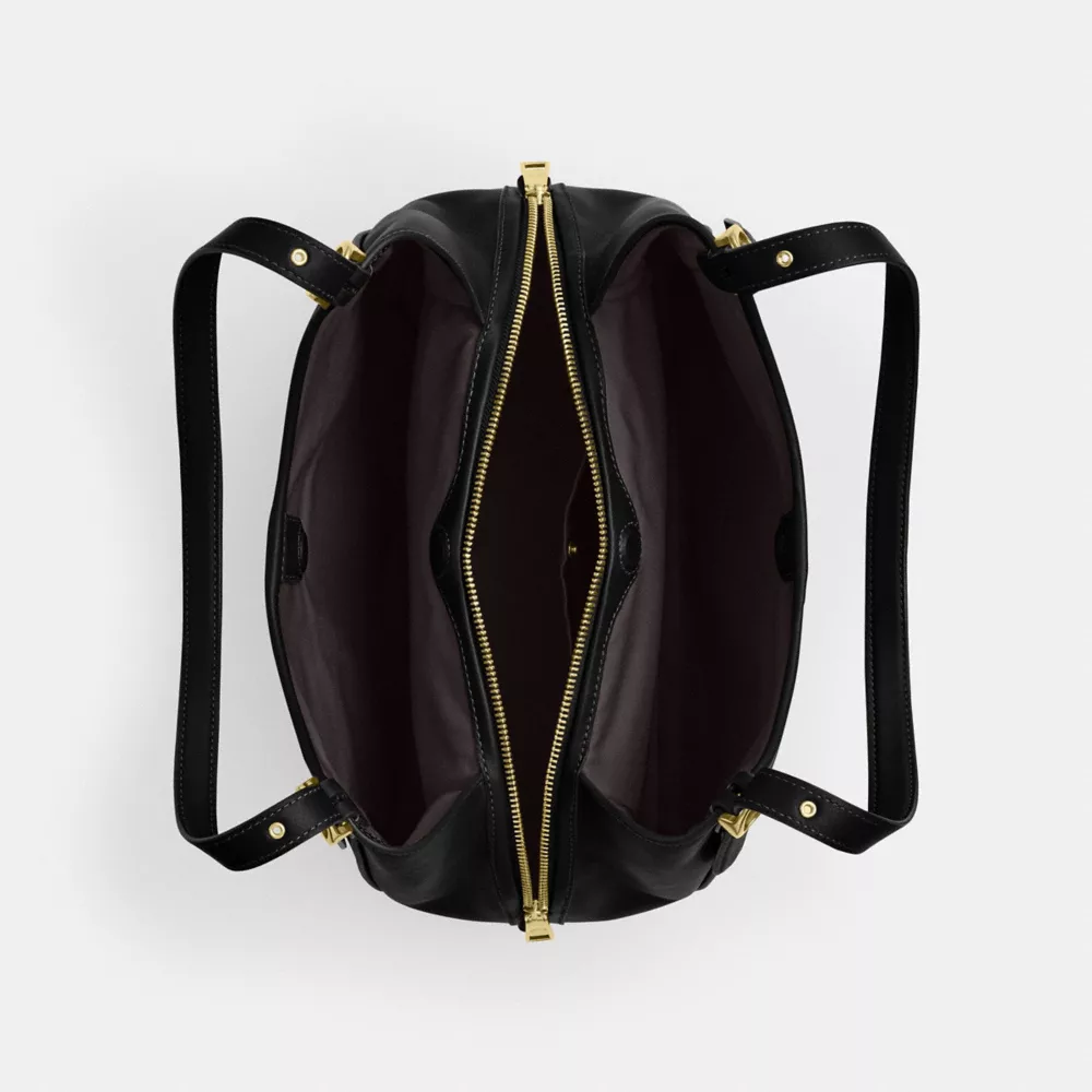 Сумка COACH Erin Shoulder Bag In Signature Canvas