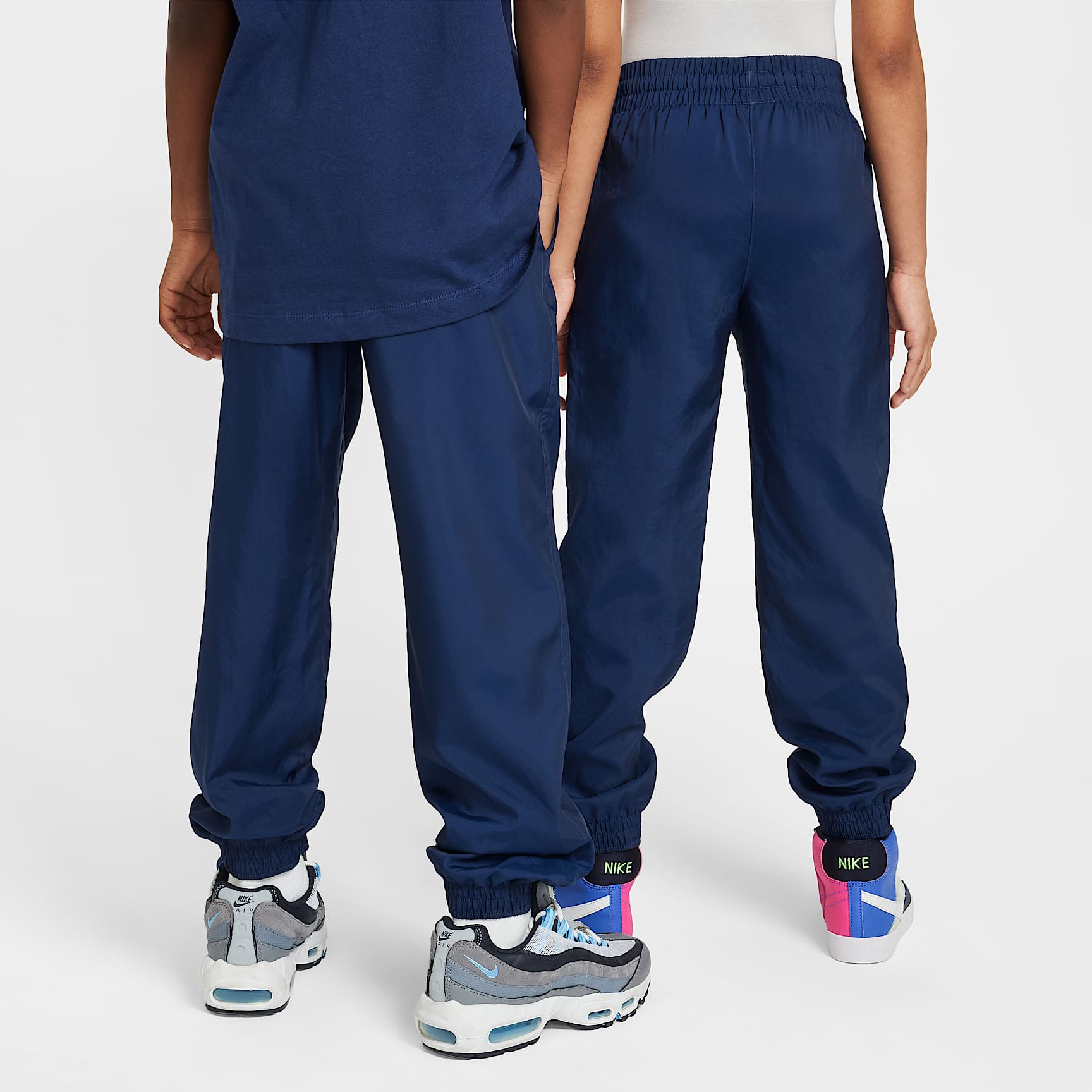 Nike Sportswear Club Big Kids' Woven Joggers