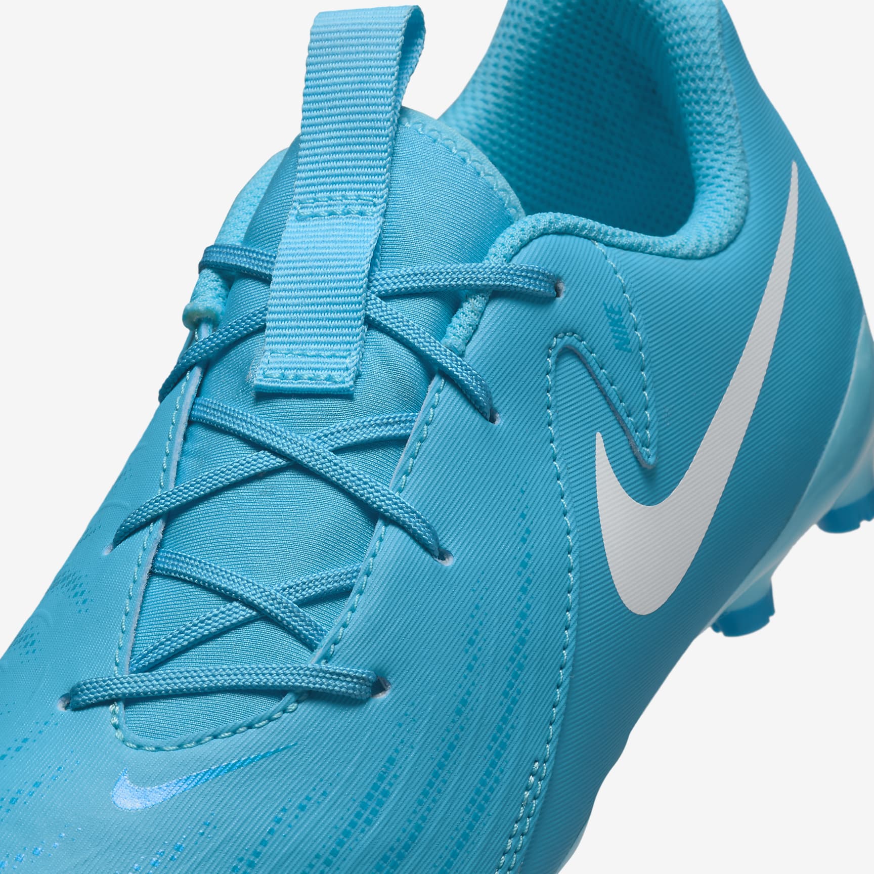 Nike Jr. Phantom GX 2 Academy Little/Big Kids' MG Low-Top Soccer Cleats