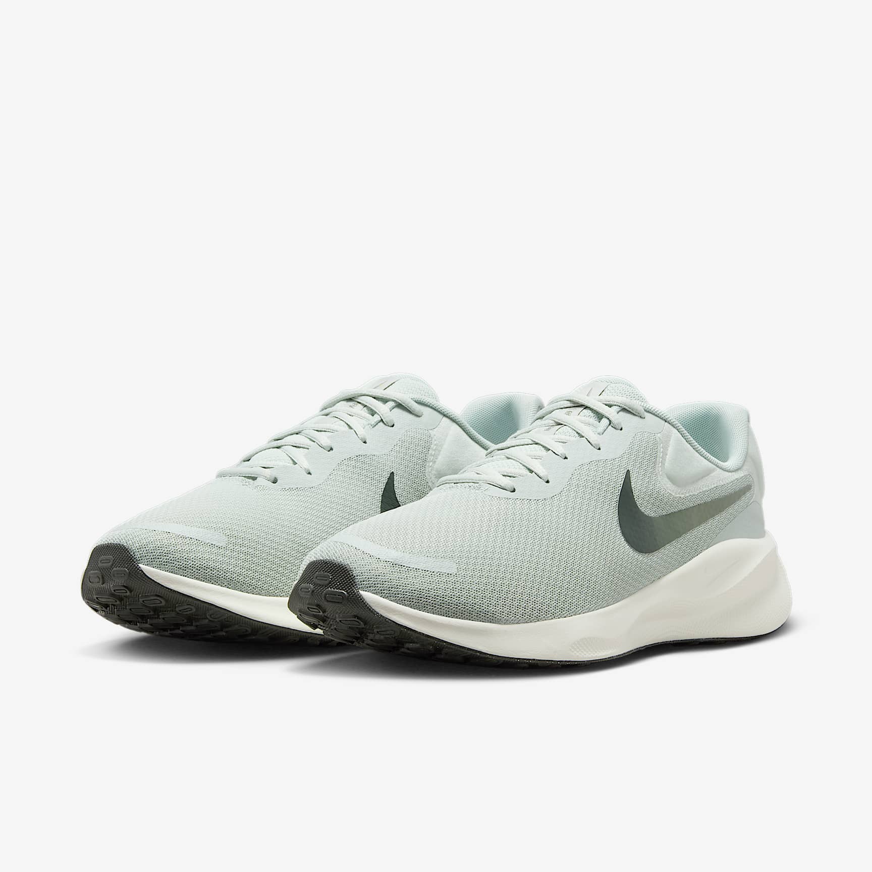 Nike Revolution 7 Men's Road Running Shoes (Extra Wide)