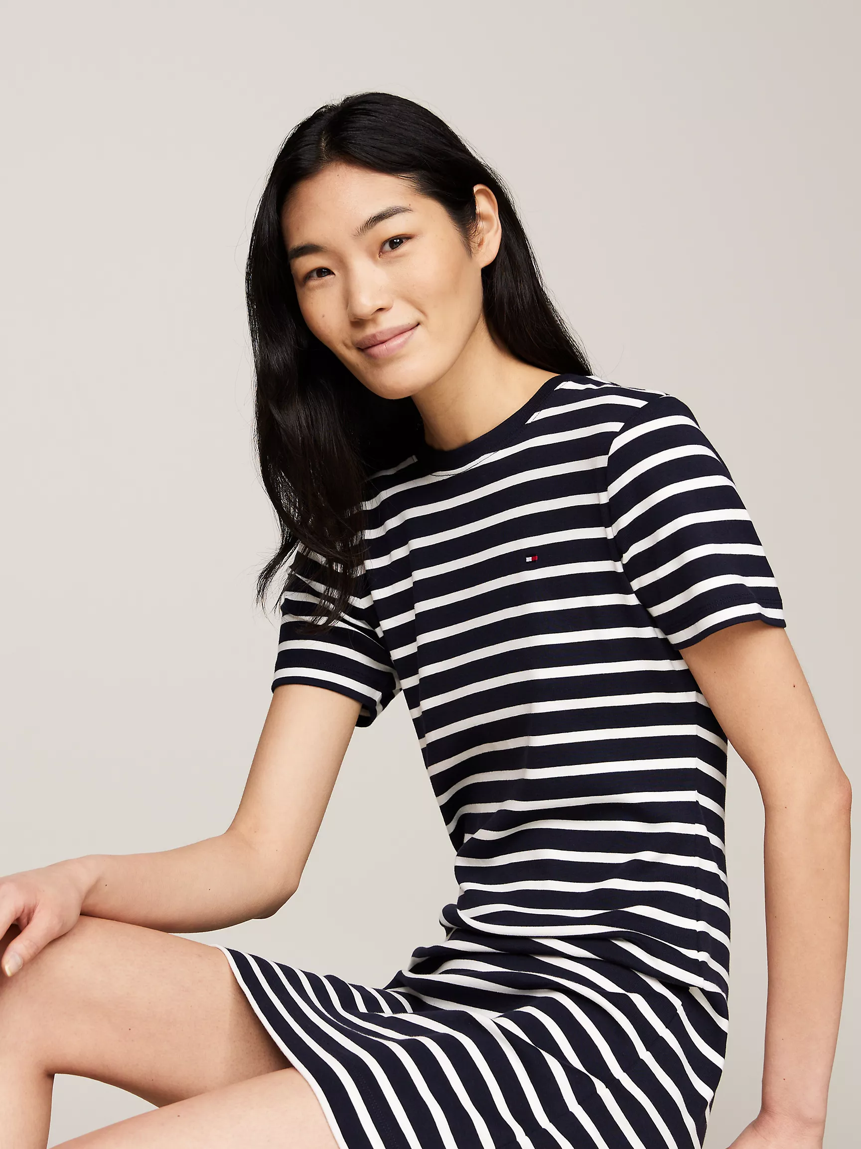 Женское платье Tommy Hilfiger, Приталенное мини-платье-футболка