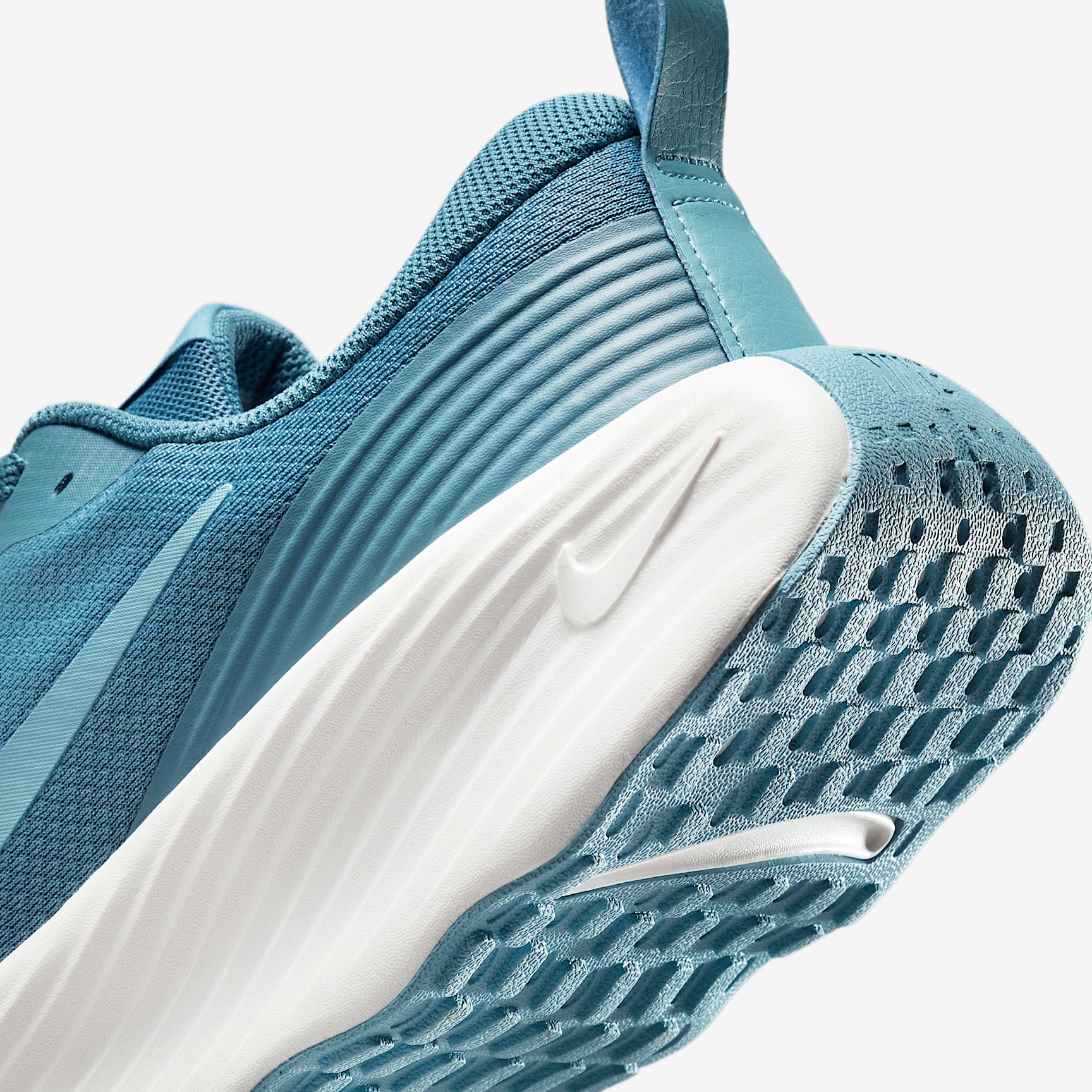 Nike Promina Men's Walking Shoes