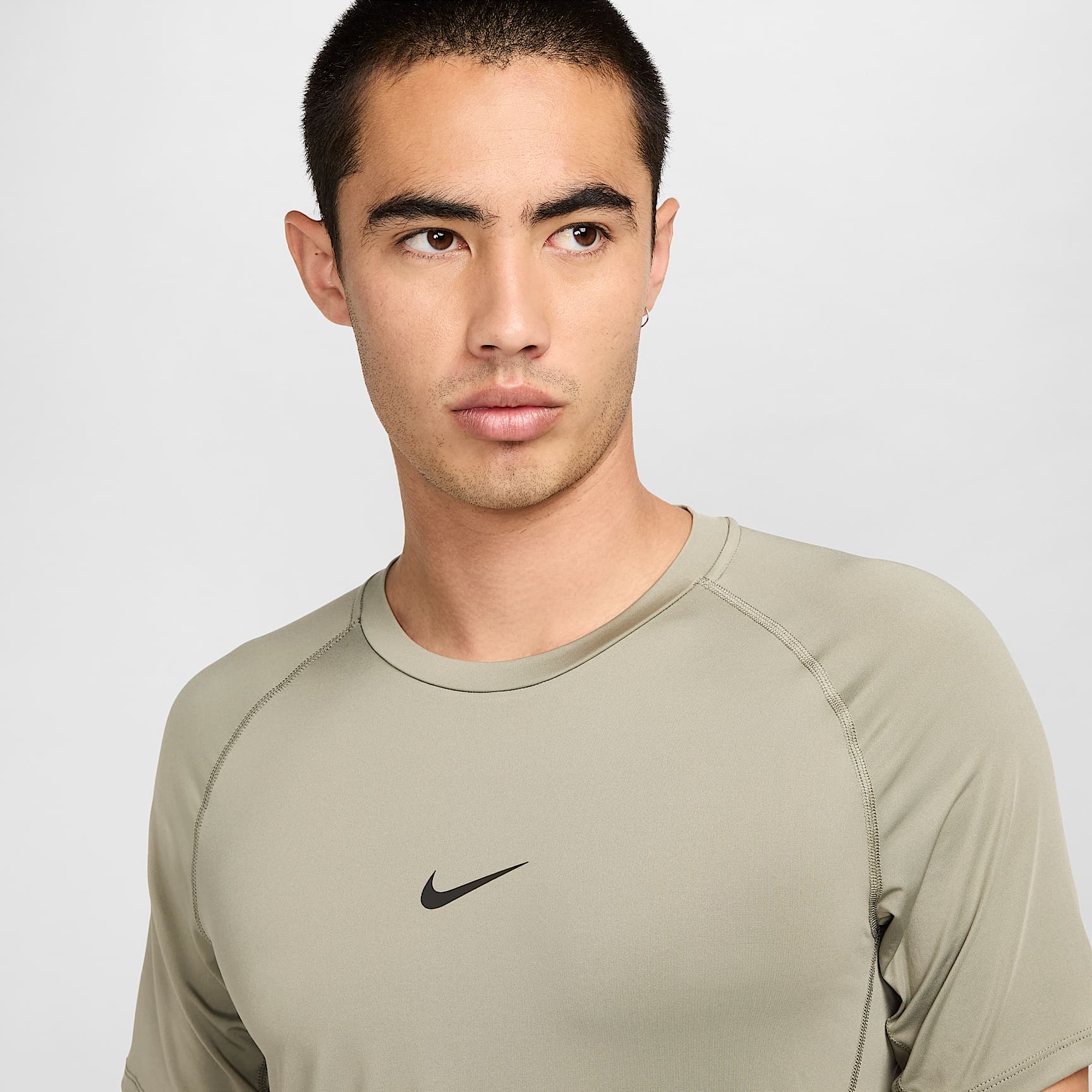 Nike Pro Men's Dri-FIT Slim Short-Sleeve Top