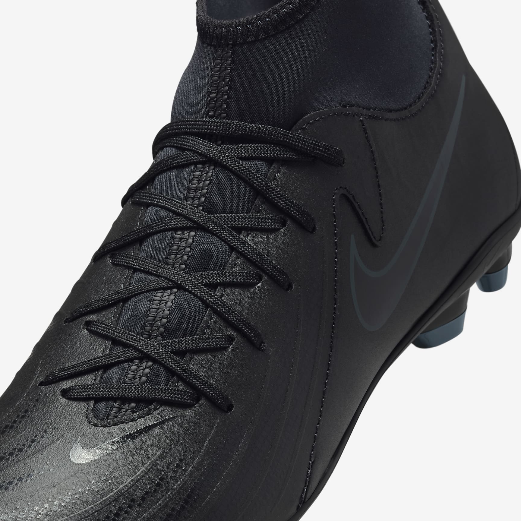 Nike Phantom Luna 2 Club MG High-Top Soccer Cleats