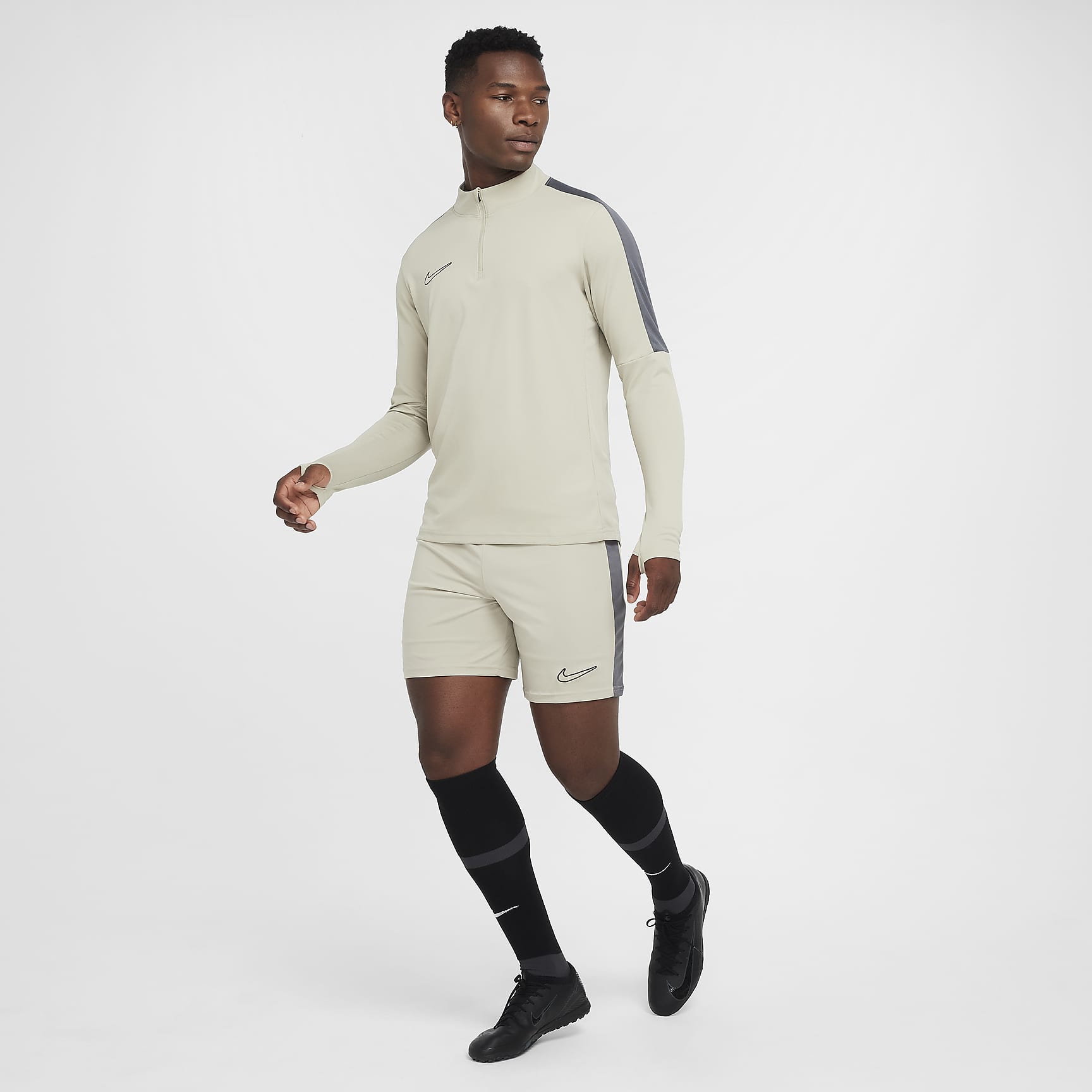 Nike Dri-FIT Academy Men's Dri-FIT Soccer Shorts