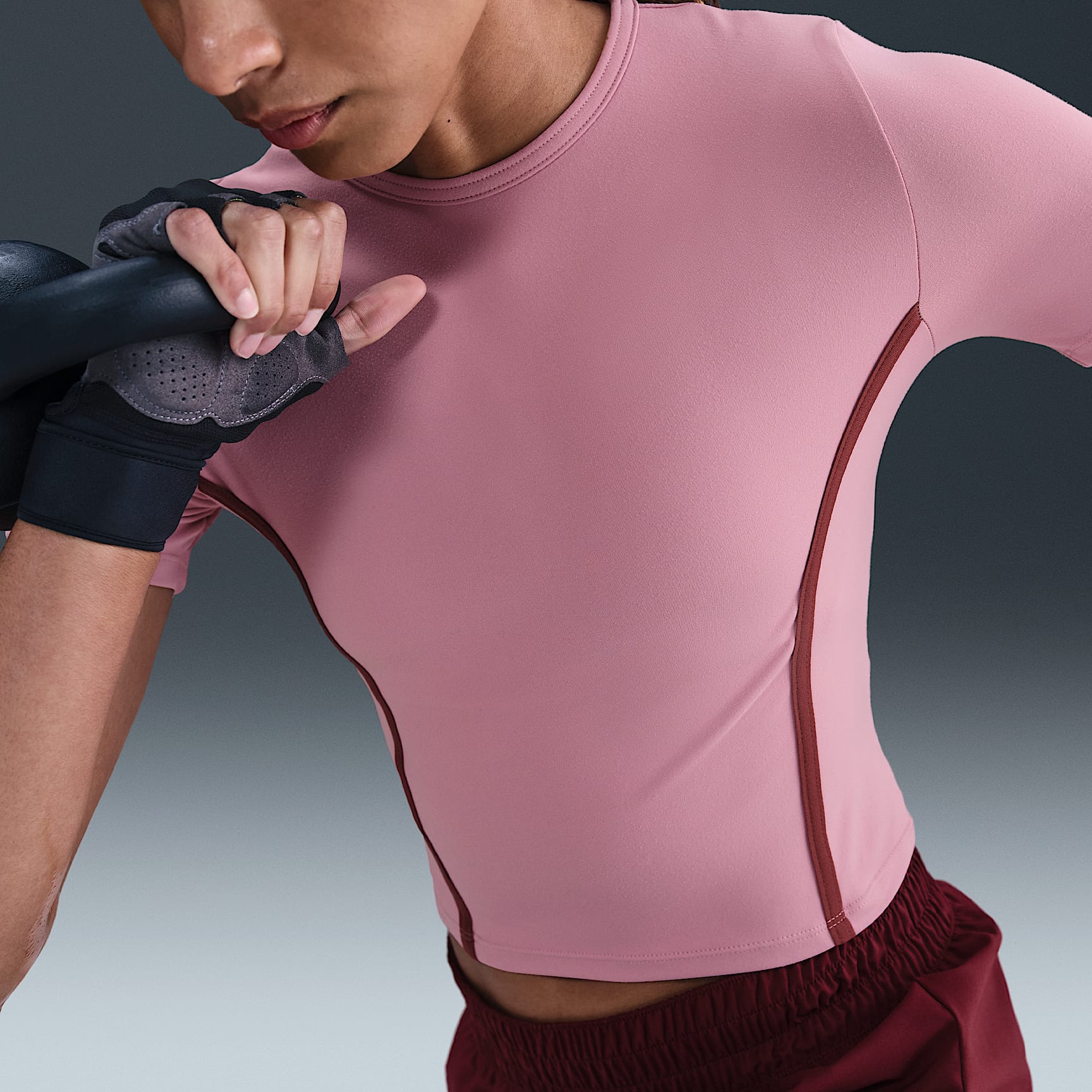 Nike One Fitted Women's Dri-FIT Short-Sleeve Top